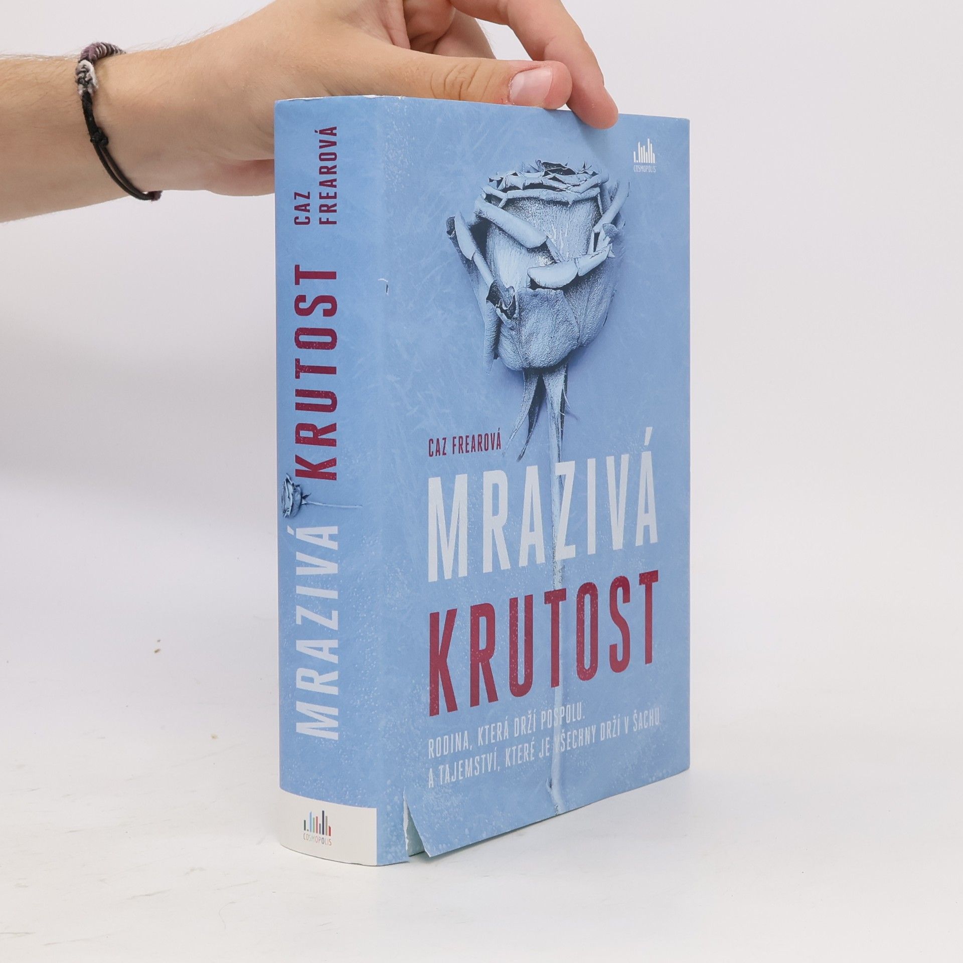 Caz Frear Mrazivá krutost