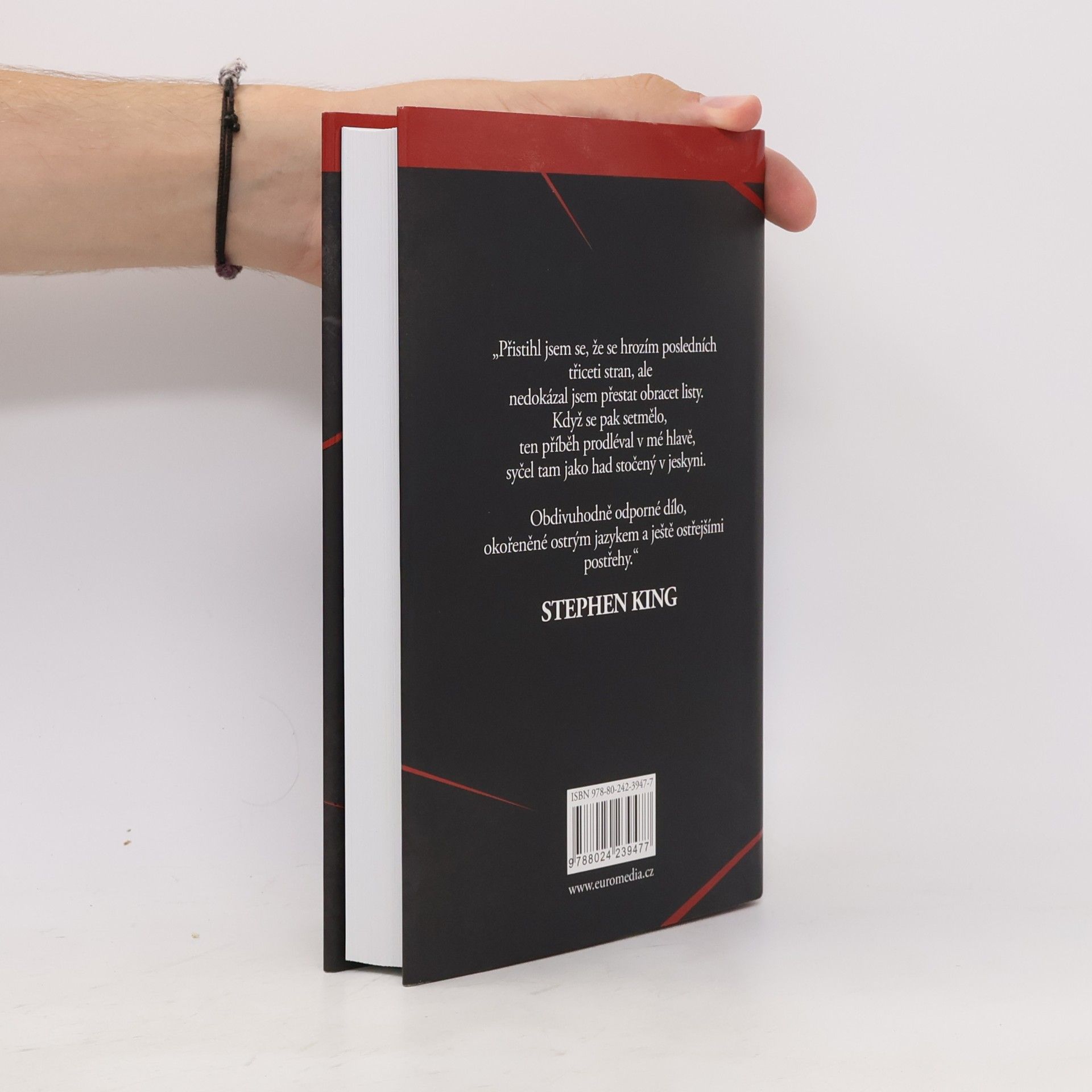Gillian Flynn Ostré předměty