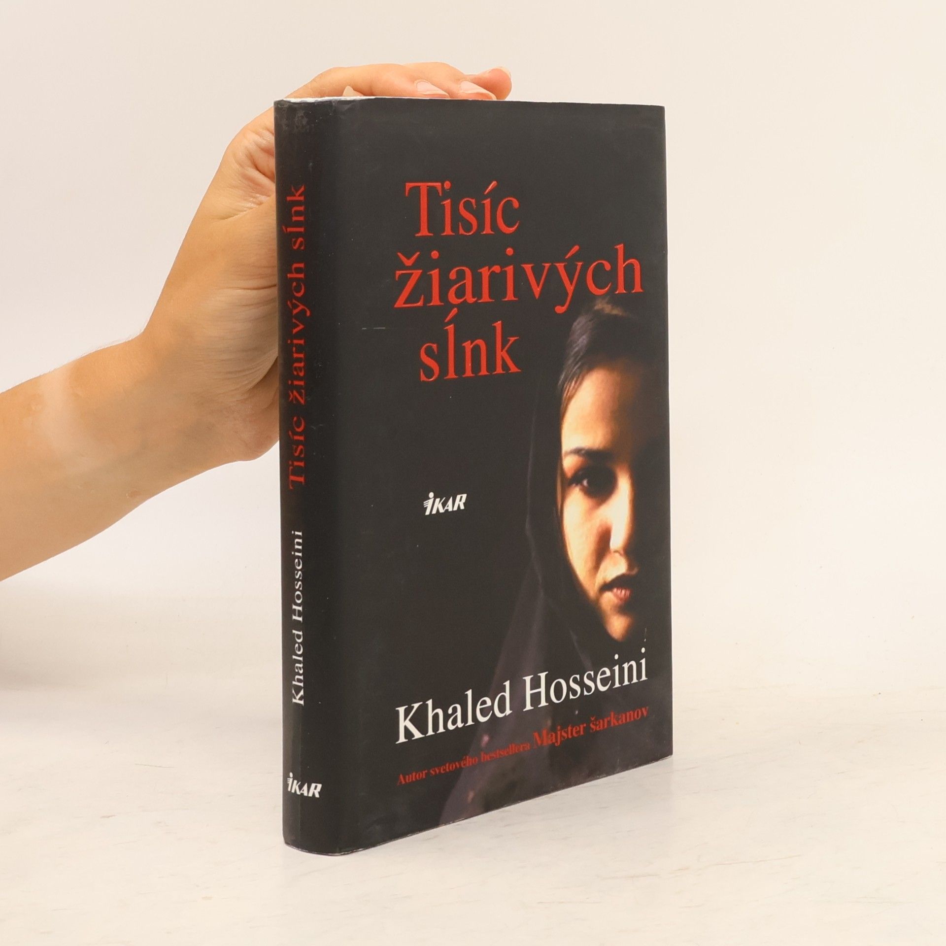 Khaled Hosseini Tisíc žiarivých sĺnk