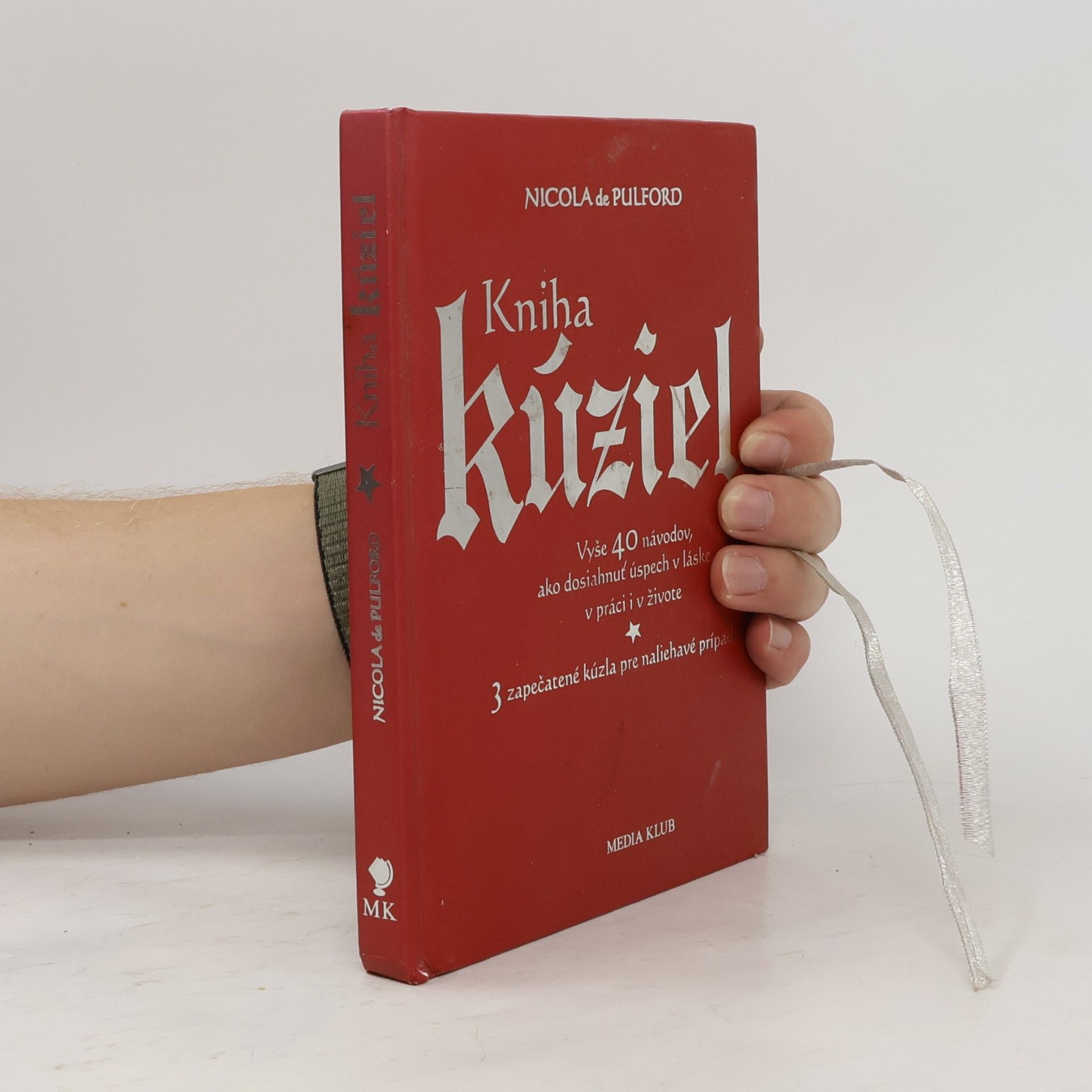 Nicola De Pulford Kniha kúziel