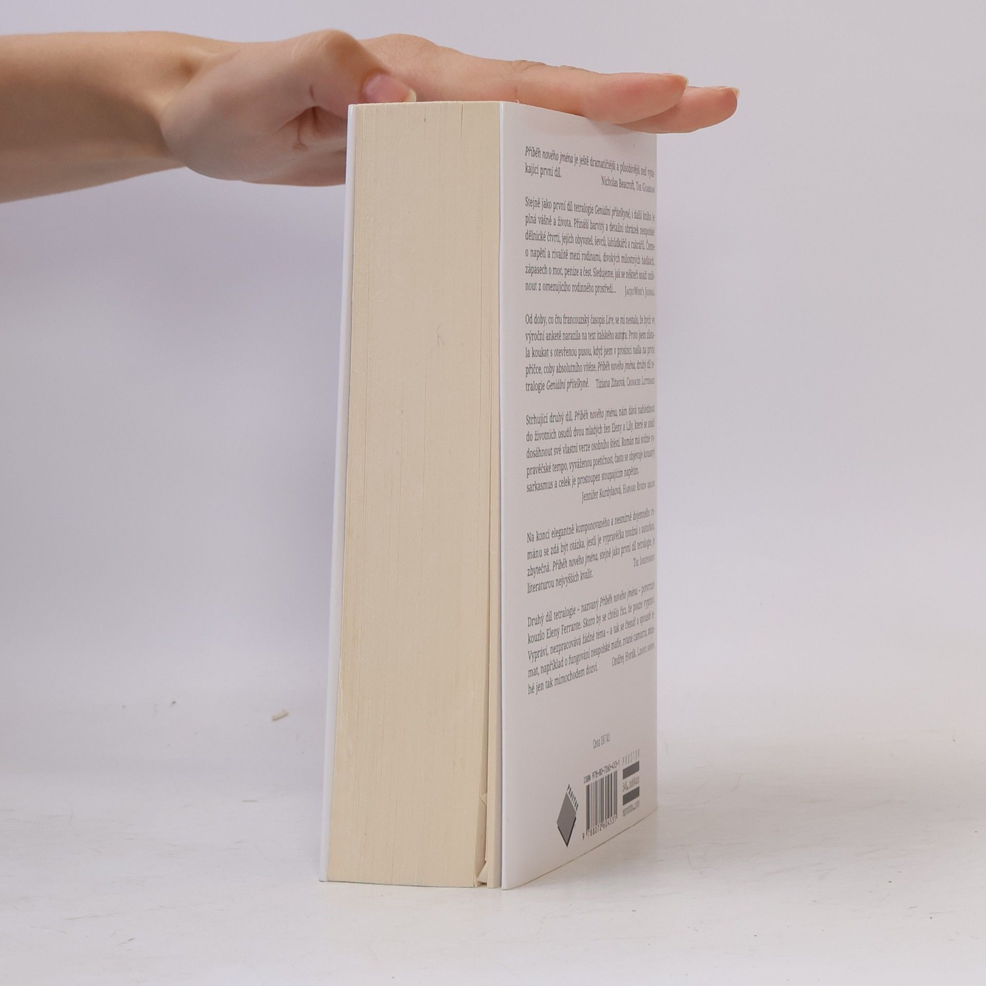 Elena Ferrante Geniální přítelkyně 2. Příběh nového jména