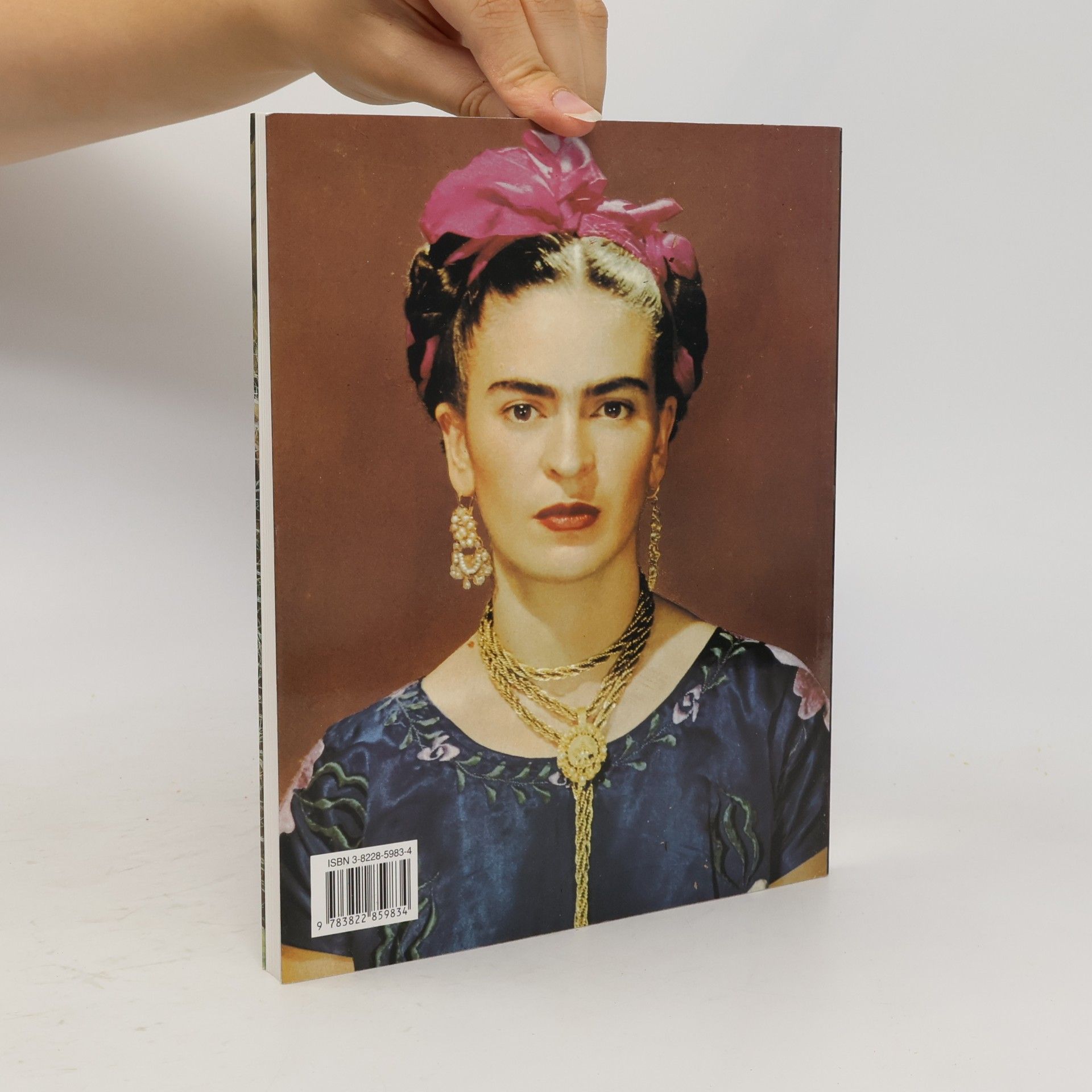 Andrea Kettenmann Frida Kahlo 1907-1954: pain and passion