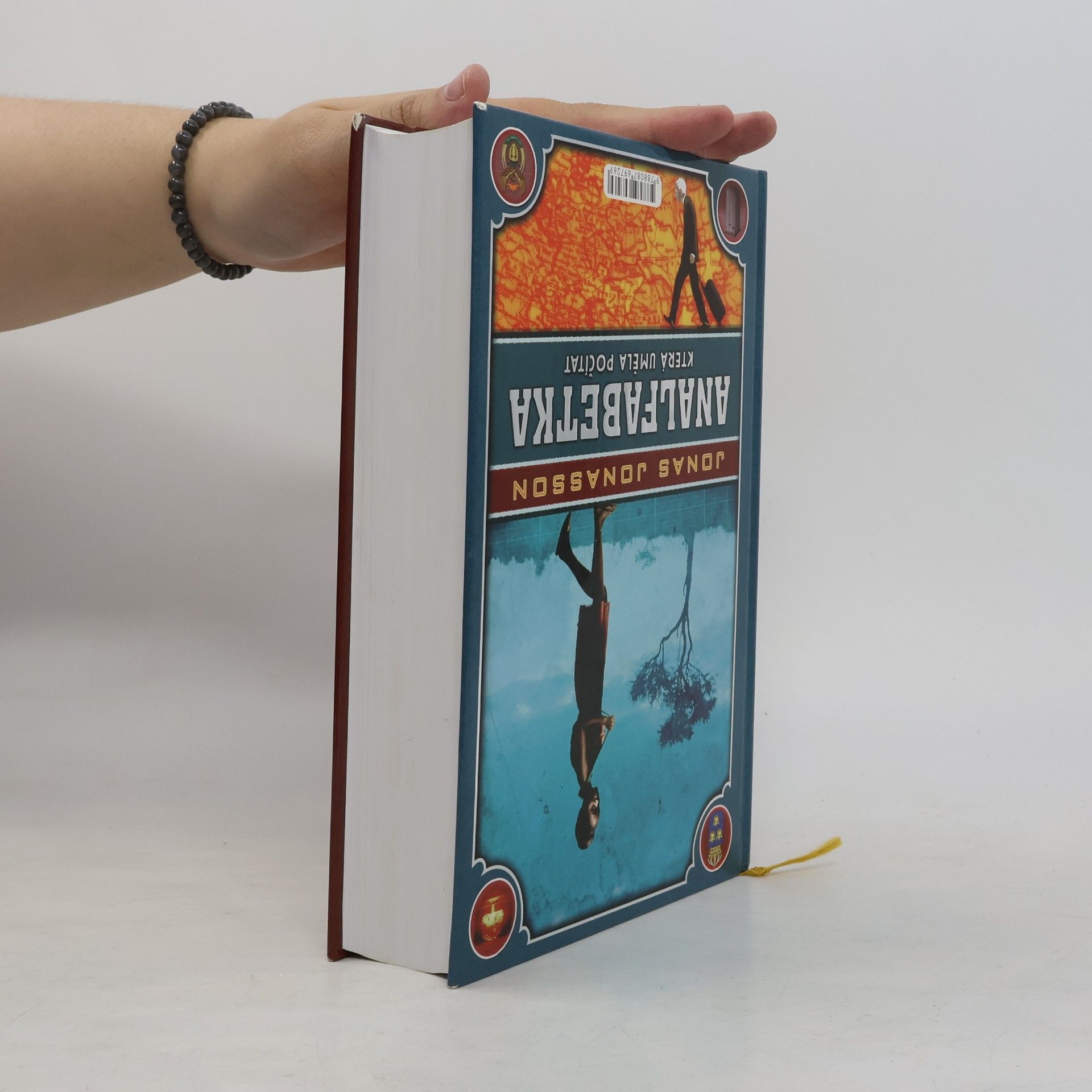 Jonas Jonasson Analfabetka, která uměla počítat ; Stoletý stařík, který vylezl z okna a zmizel