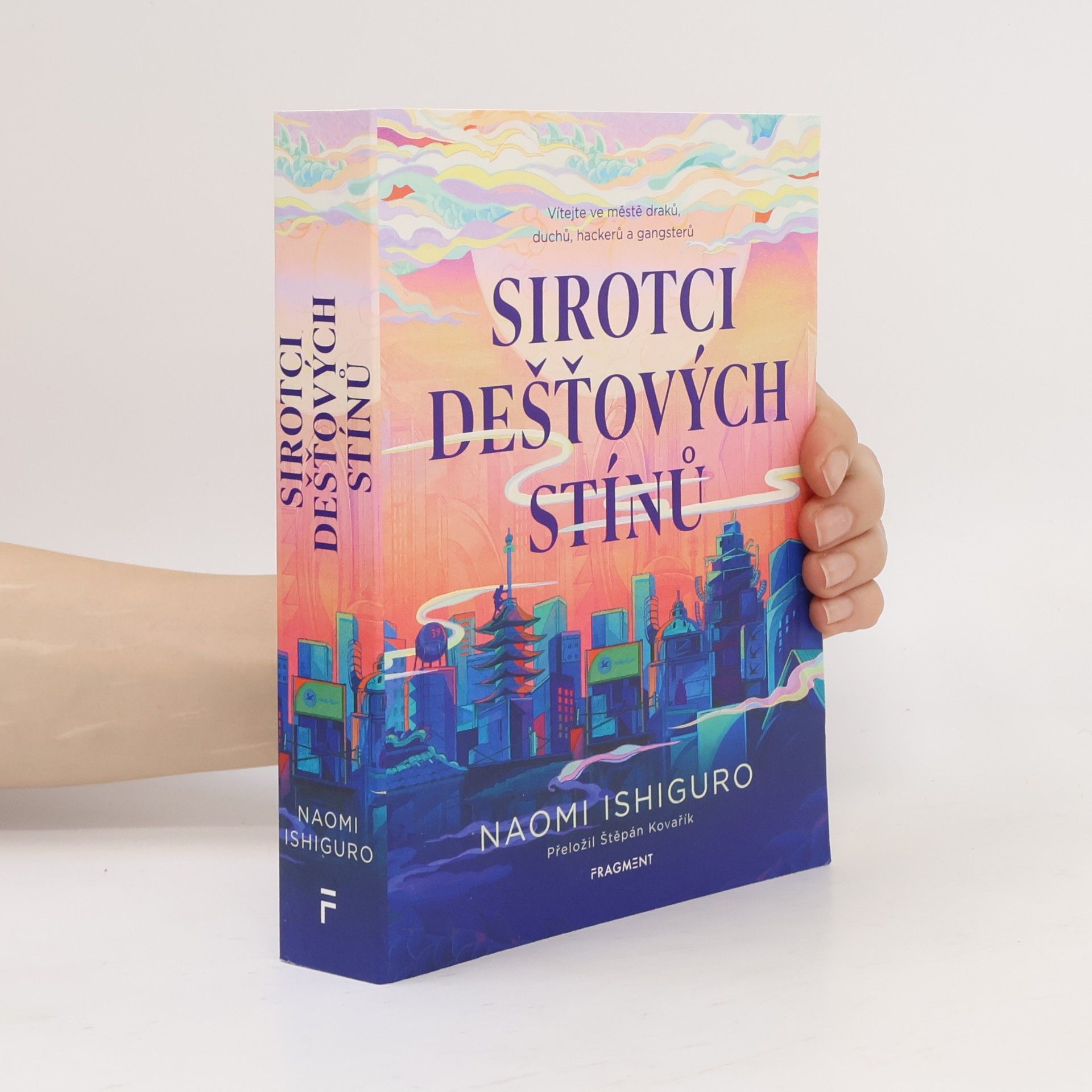 Naomi Ishiguro Sirotci dešťových stínů