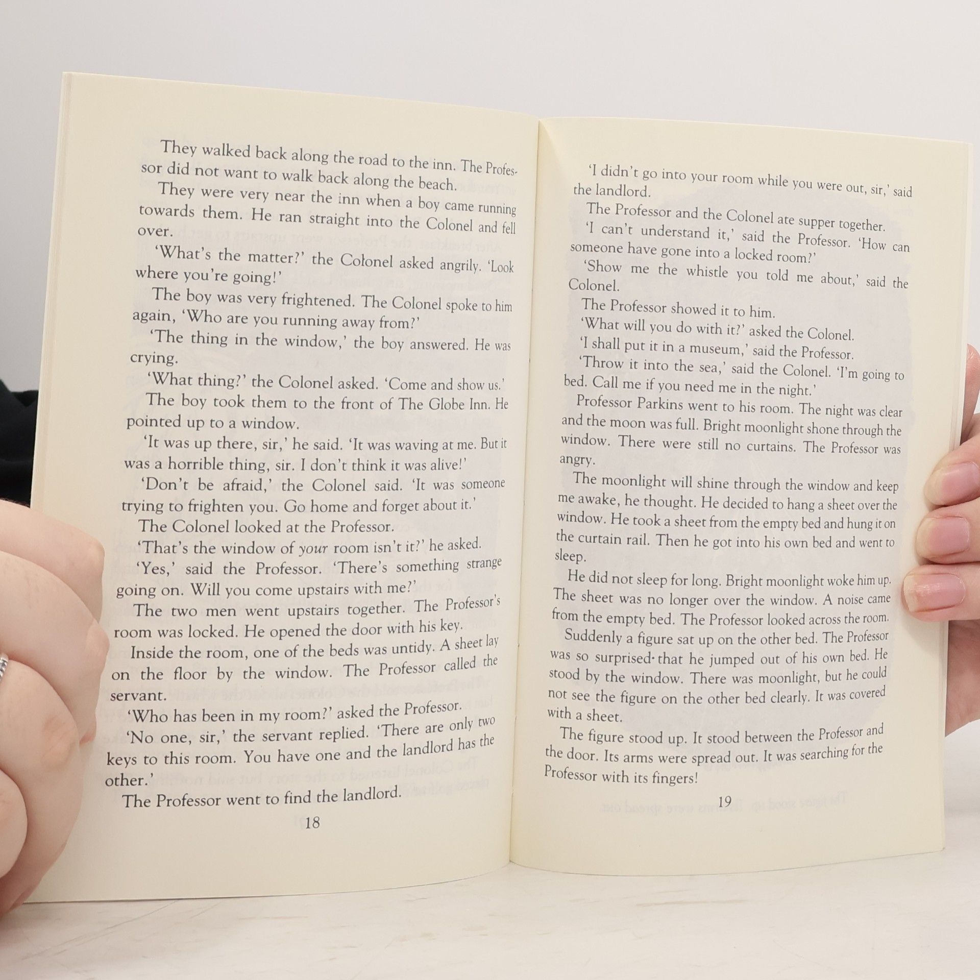M. R. James Room 13 and other ghost stories