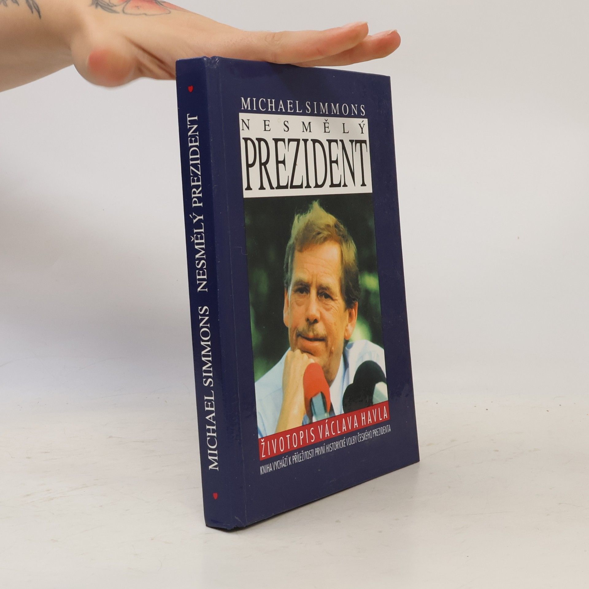 Michael Simmons Nesmělý prezident