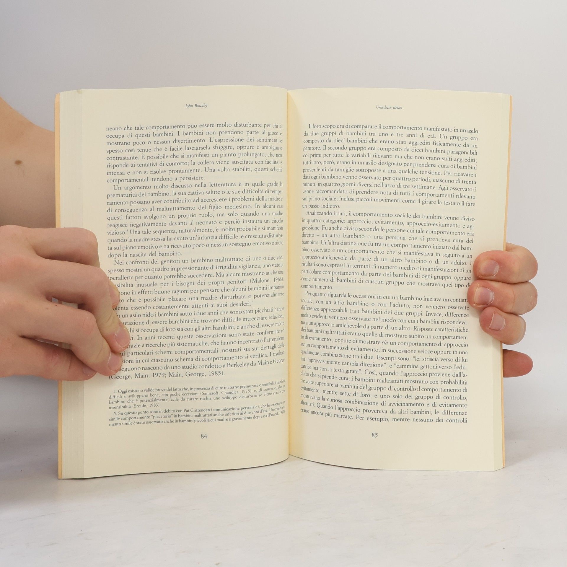 John Bowlby Una base sicura. Applicazioni cliniche della teoria dell'attaccamento