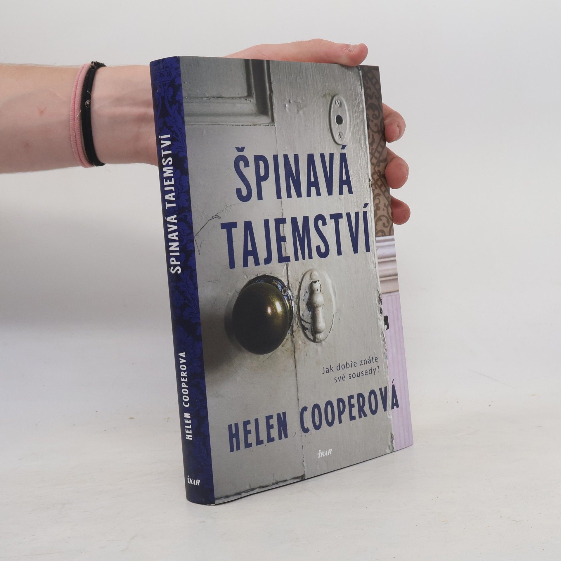 Helen Helen Mary Cooper Špinavá tajemství