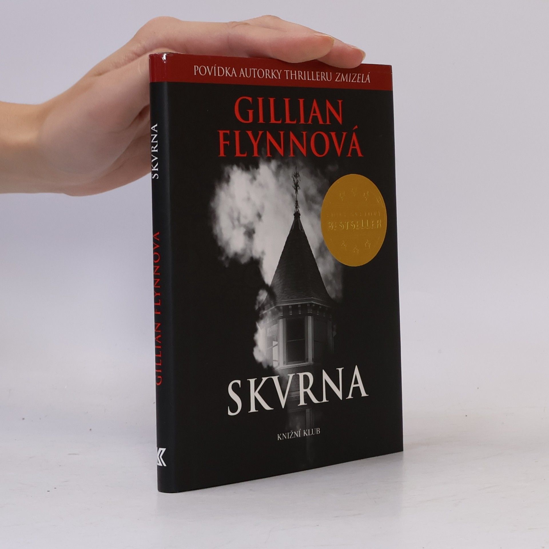 Gillian Flynn Skvrna
