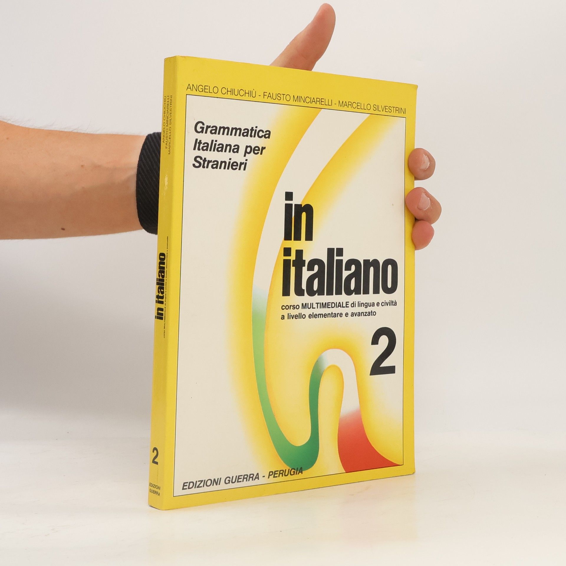 Angelo Chiuchiù In italiano : grammatica Italiana per stranieri