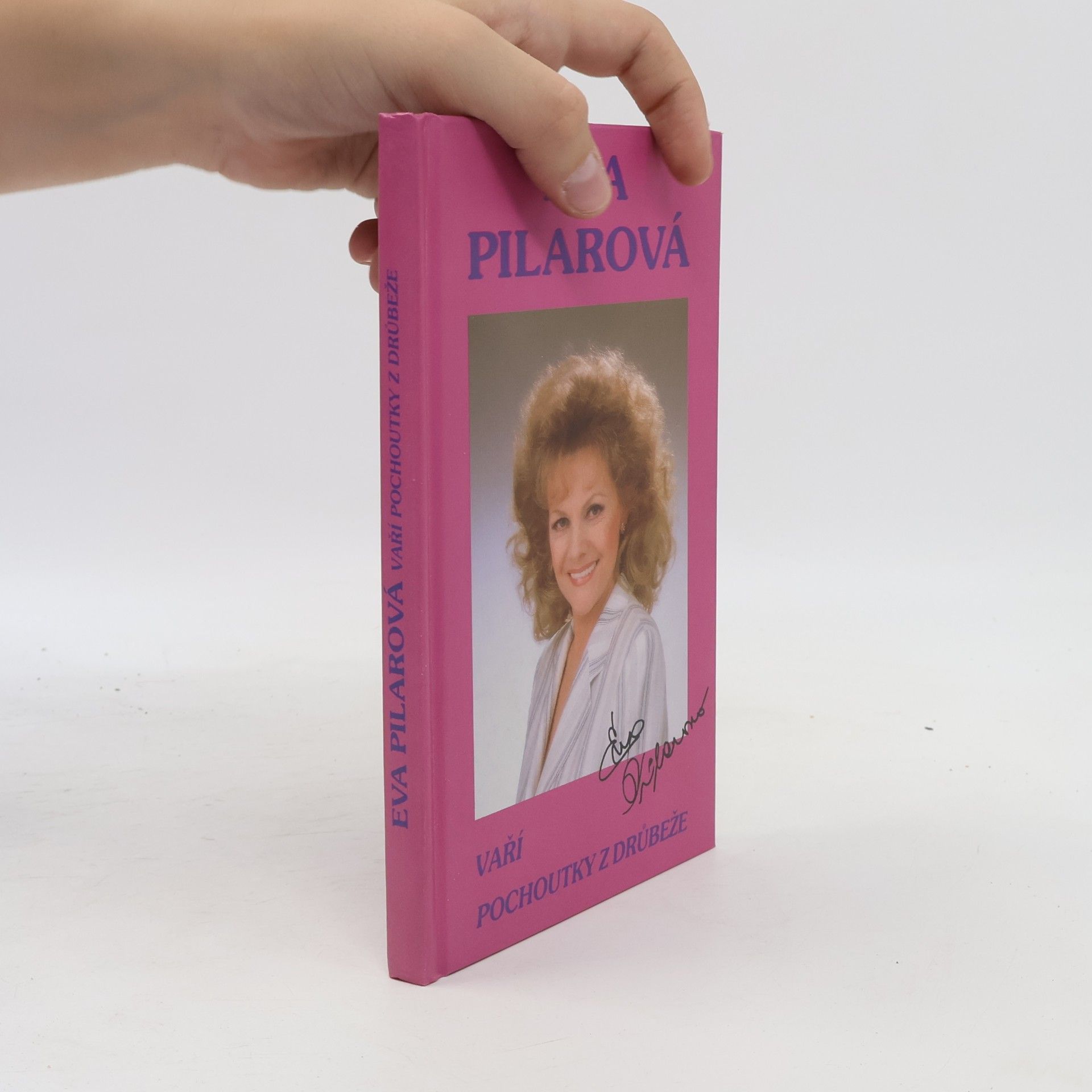 Eva Pilarová Eva Pilarová vaří pochoutky z drůbeže