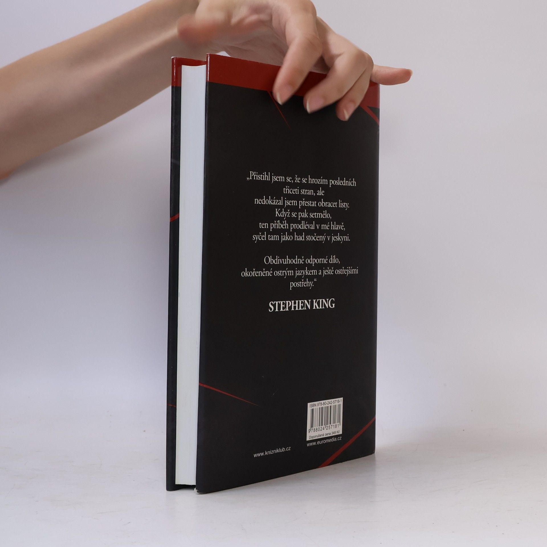 Gillian Flynn Ostré předměty