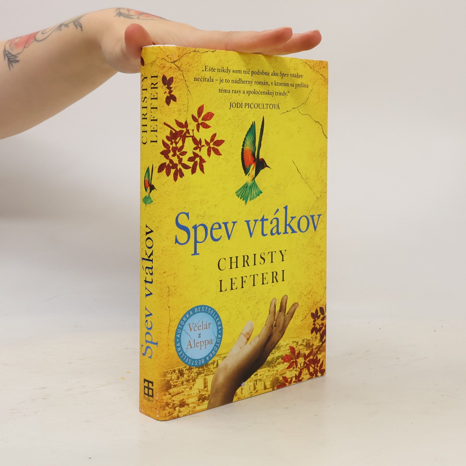Christy Lefteri Spev vtákov