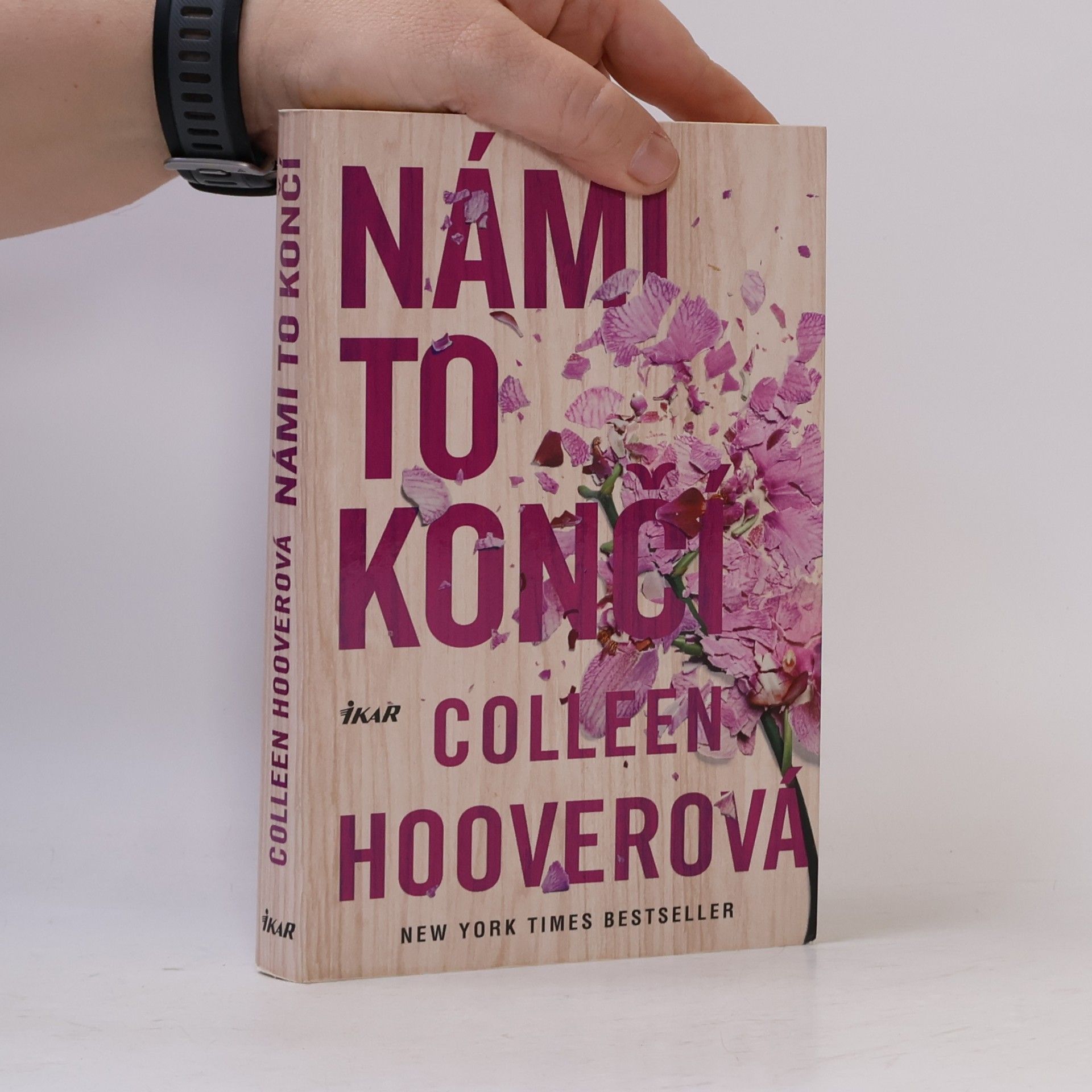 Colleen Hoover Námi to končí