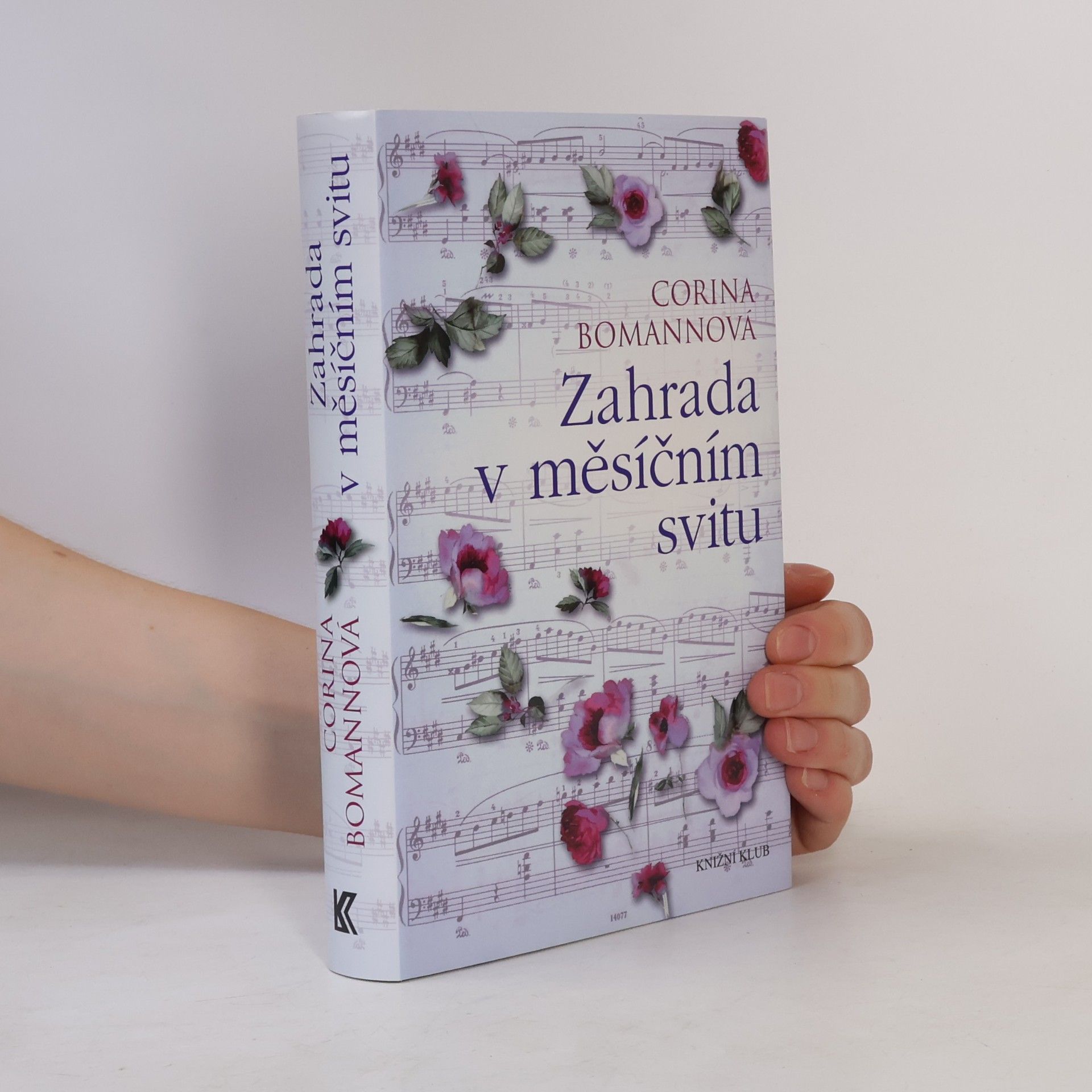 Corina Bomann Zahrada v měsíčním svitu