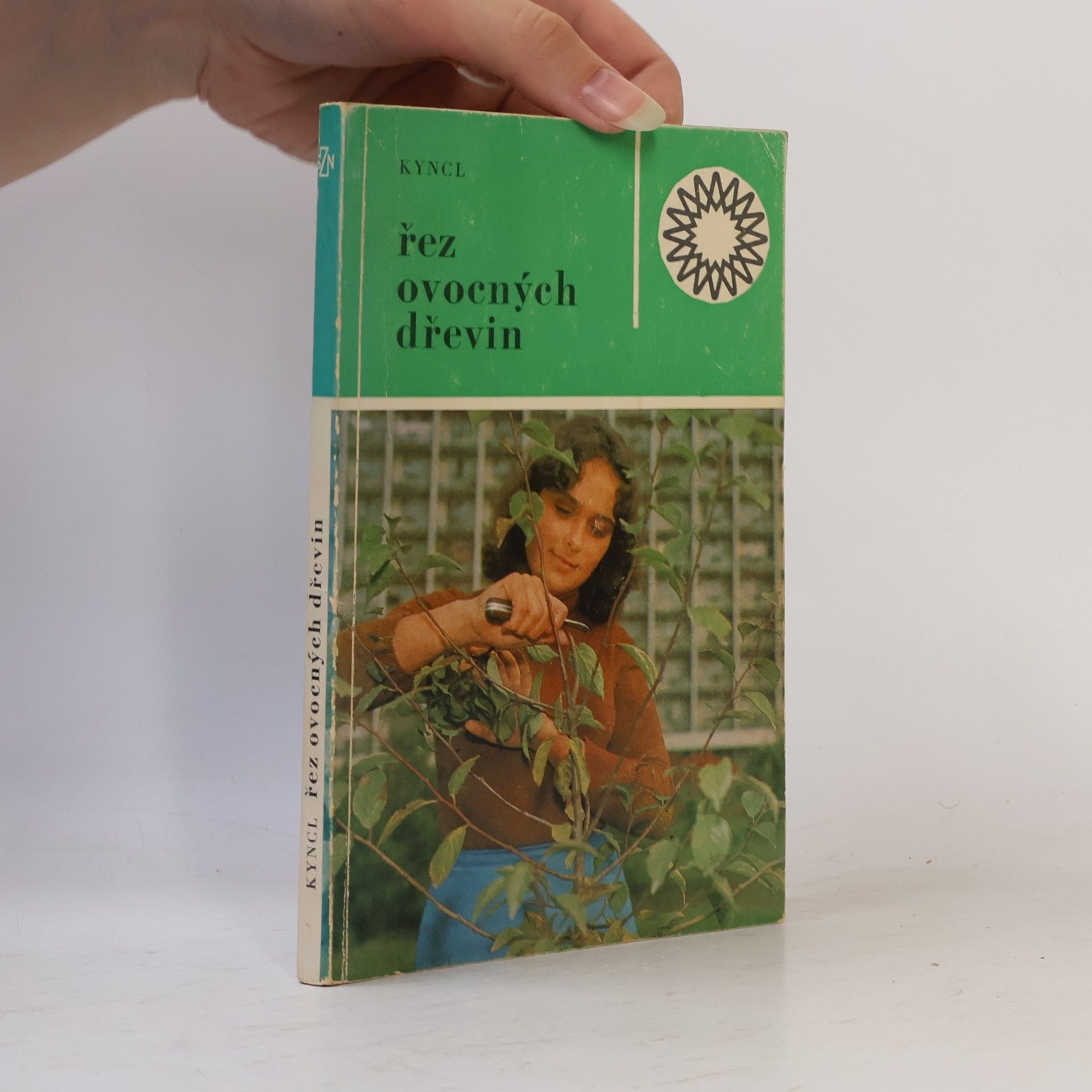 Řez ovocných dřevin