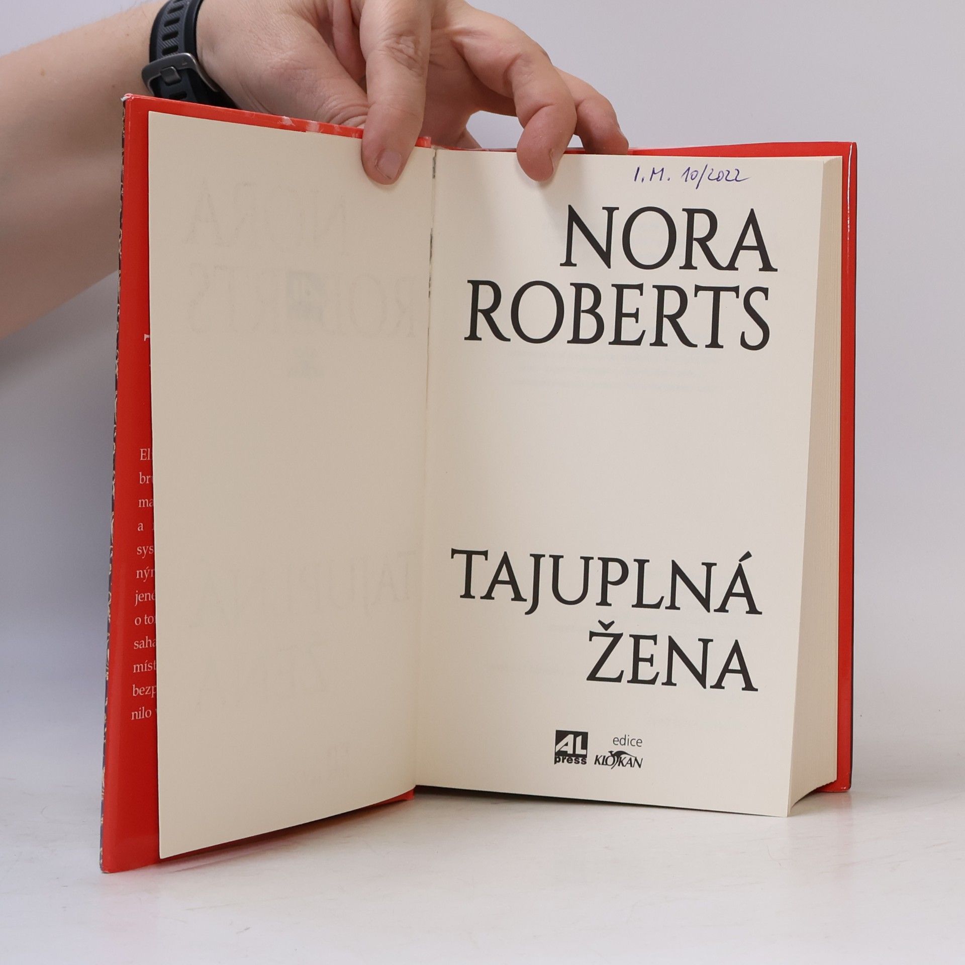 Nora Roberts Tajuplná žena