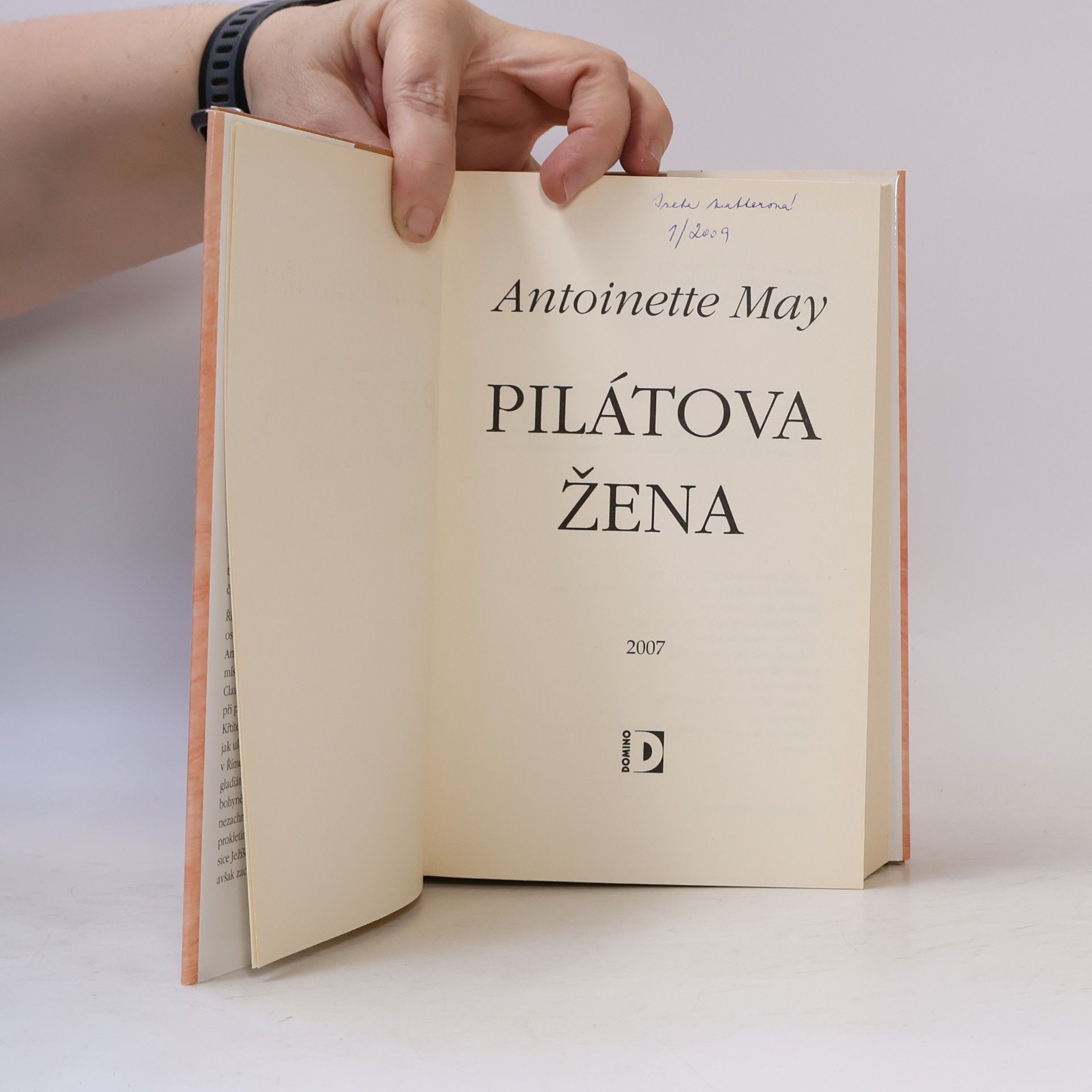 Antoinette May Pilátova žena