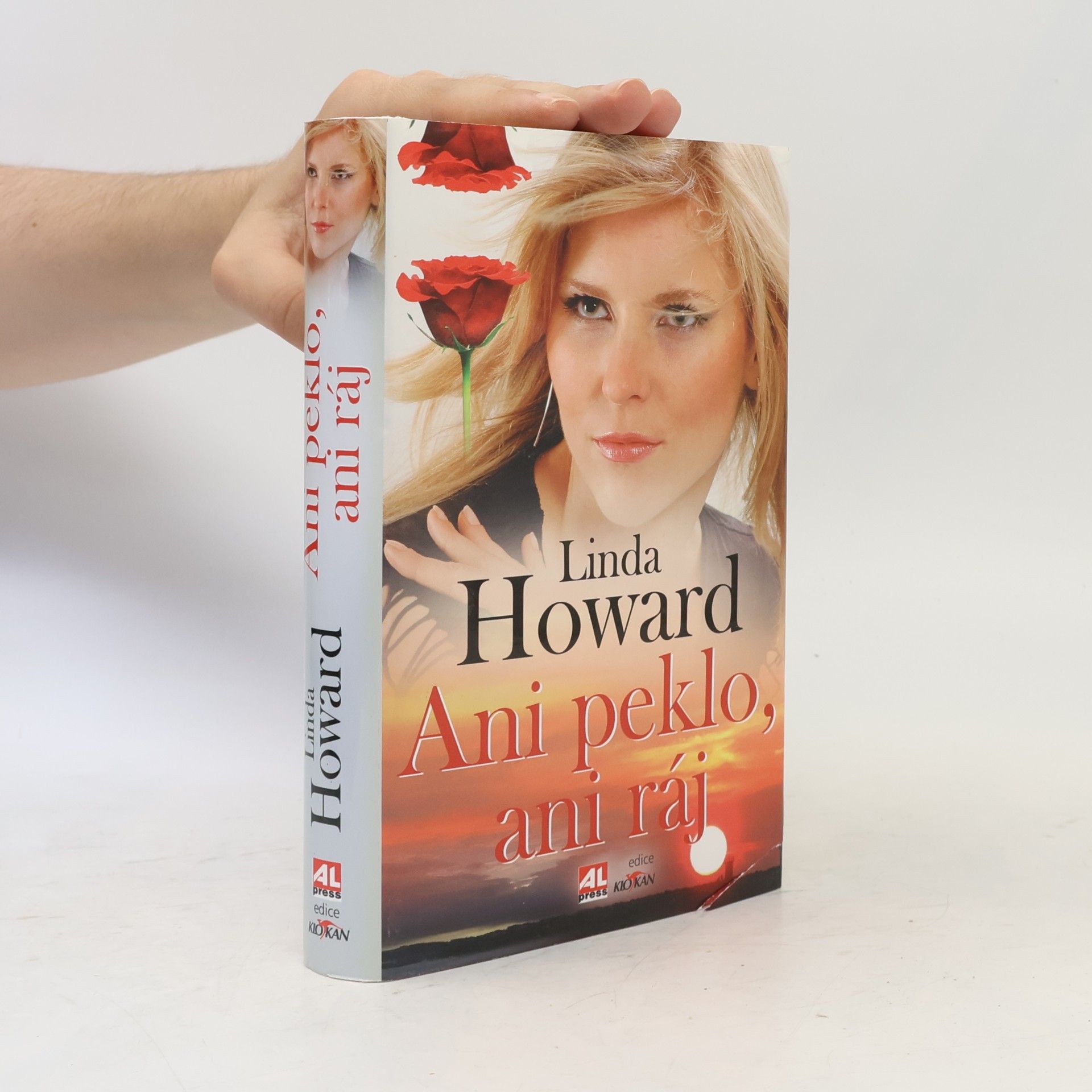 Linda Howard Ani peklo, ani ráj