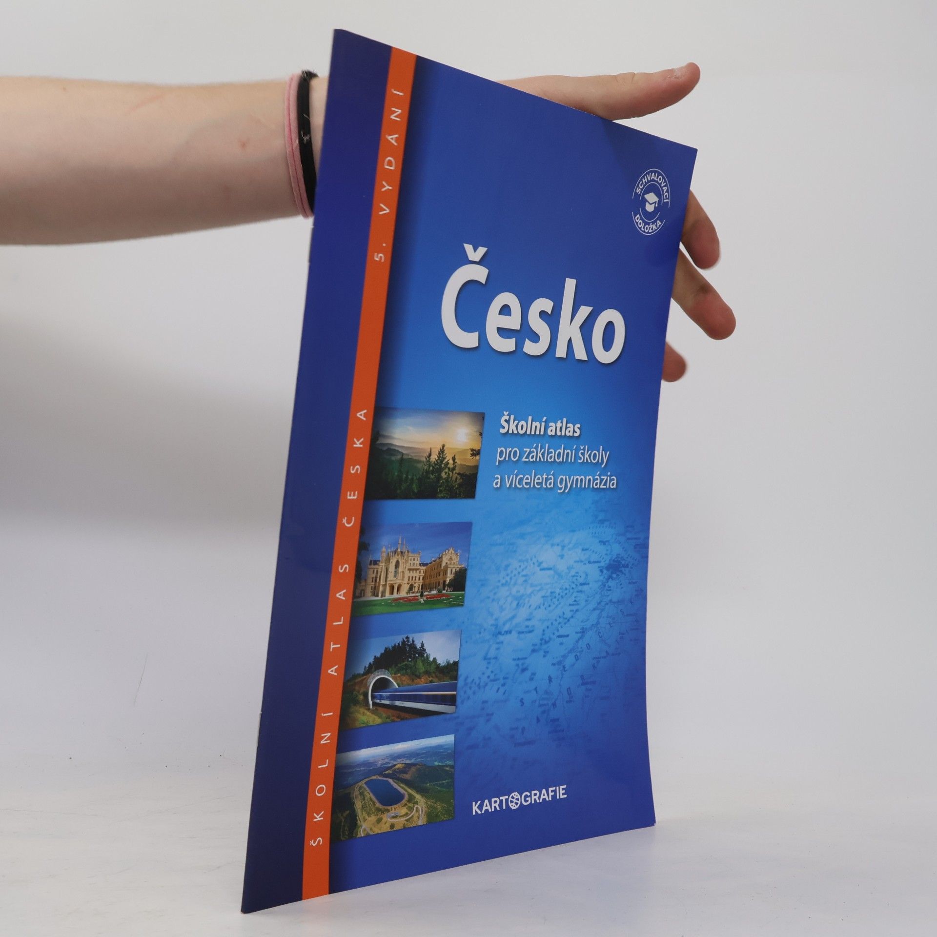 Autorenkollektiv Česko: školní atlas pro základní školy a víceletá gymnázia