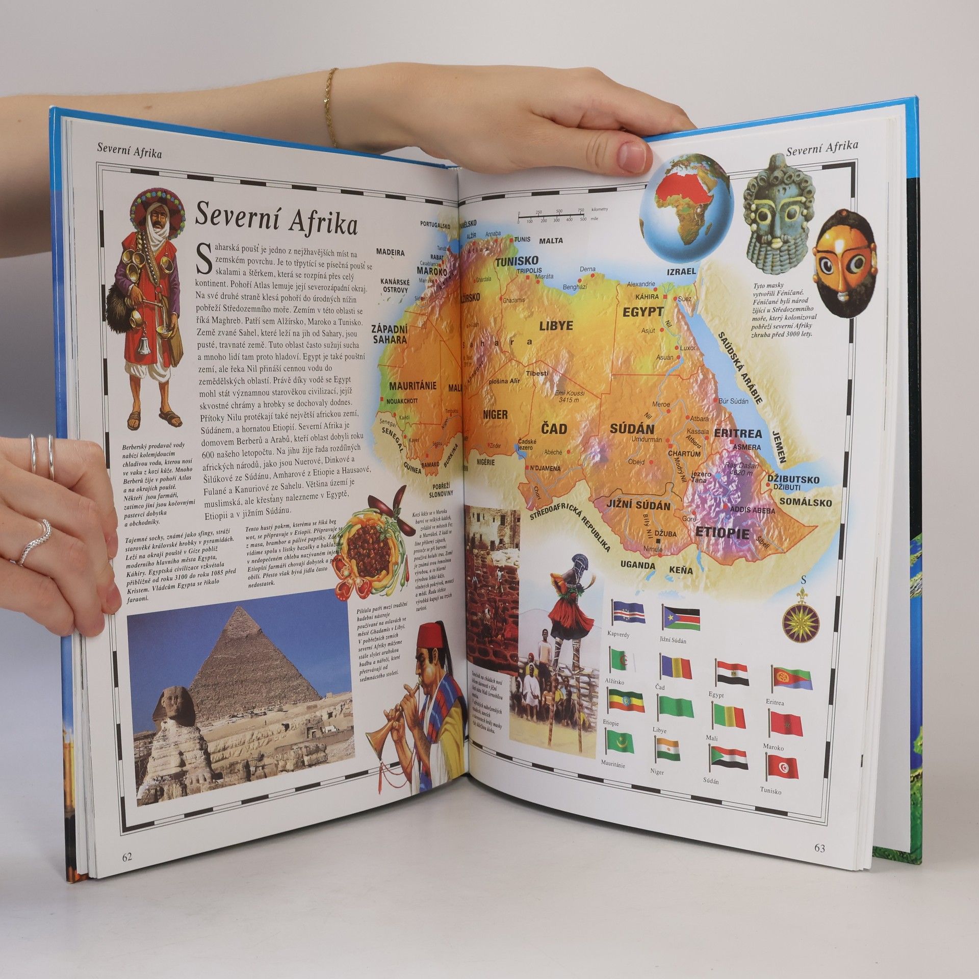 Philip Steele Školní atlas světa