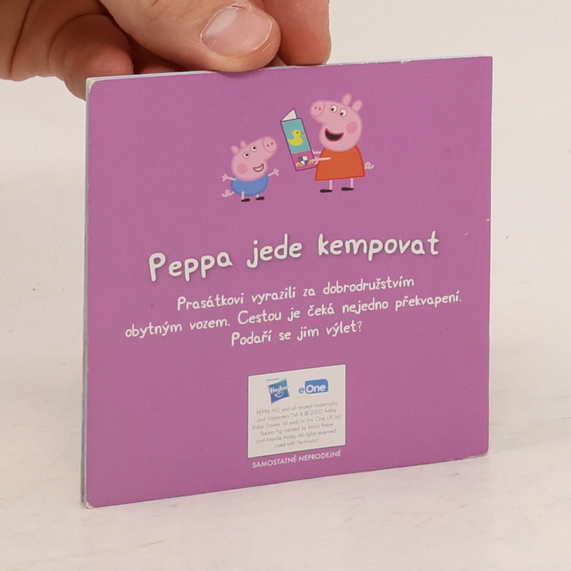 Kolektiv autorů Peppa jede kempovat