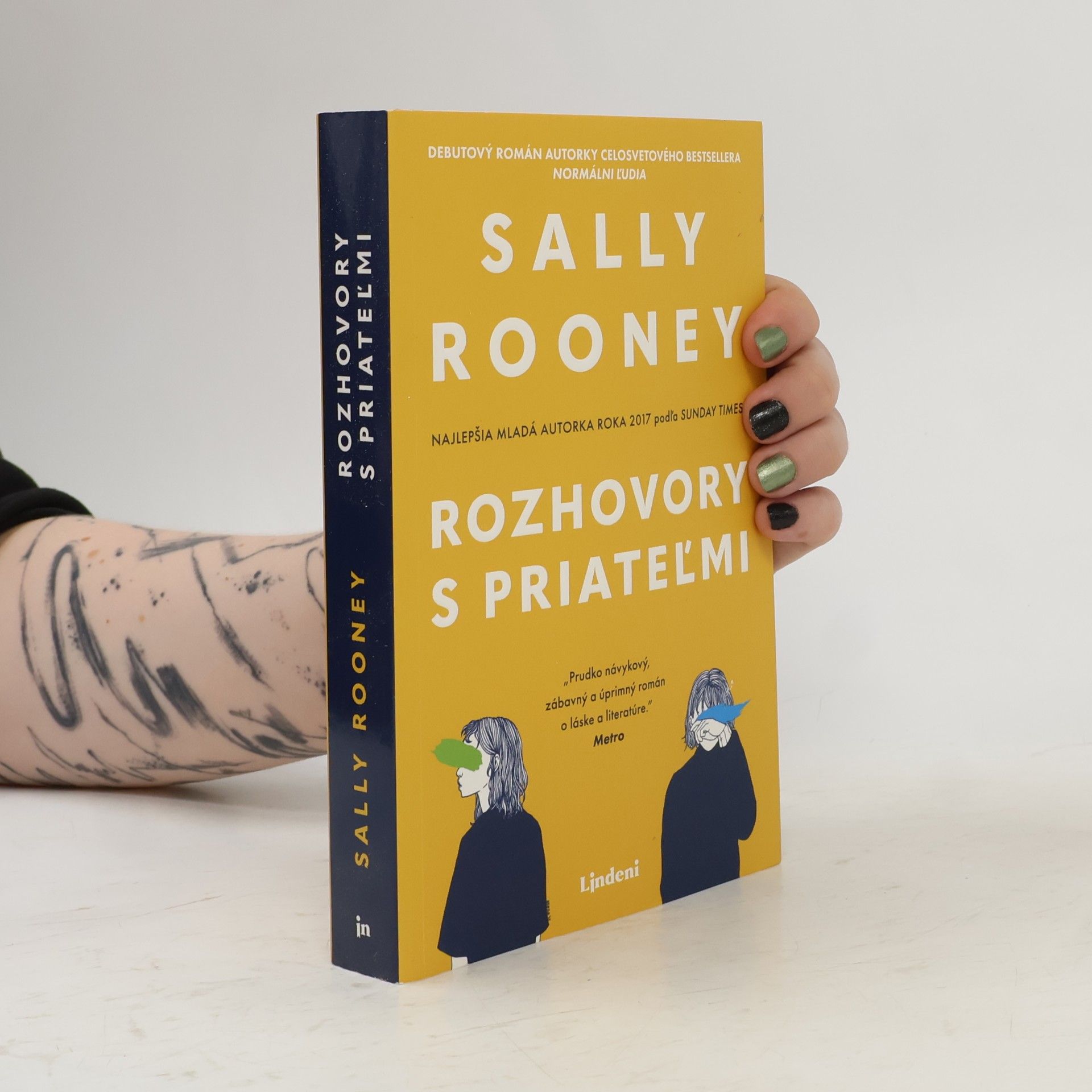 Sally Rooney Rozhovory s priateľmi