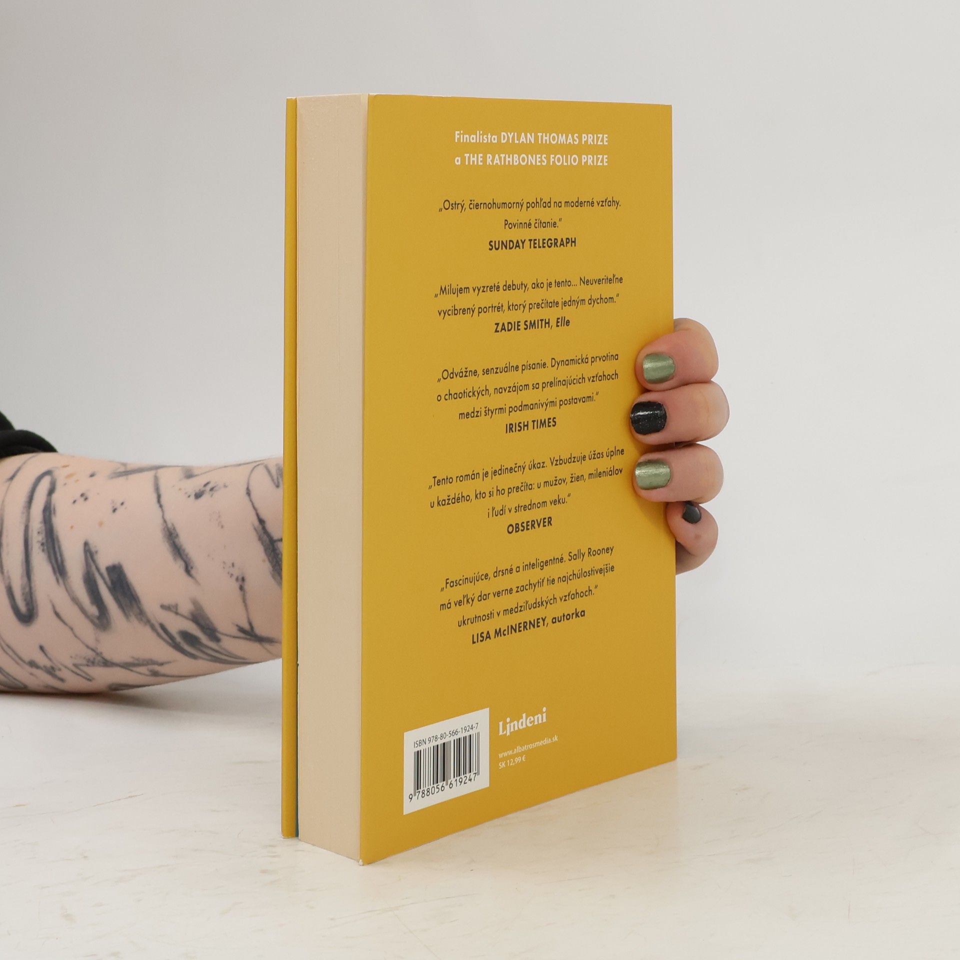 Sally Rooney Rozhovory s priateľmi