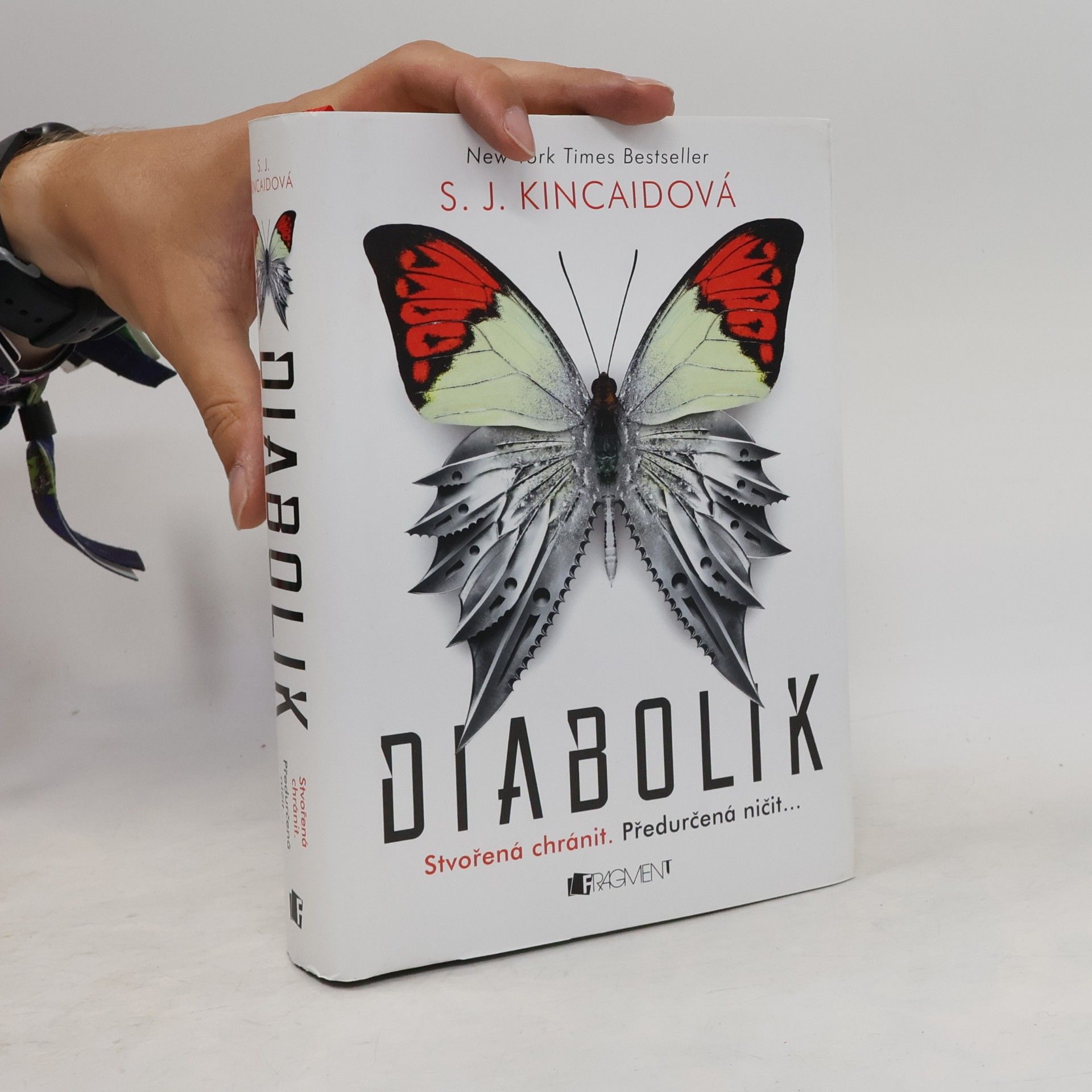 S.J. Kincaid Diabolik