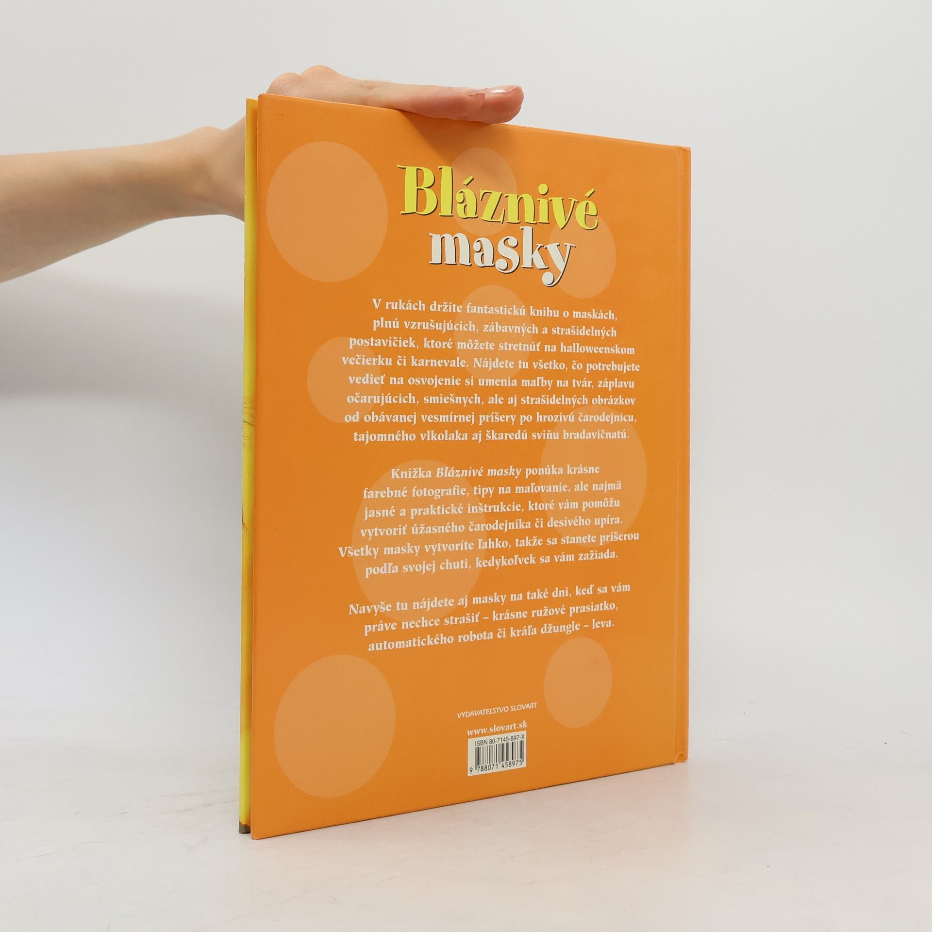 Caro Childs Bláznivé masky