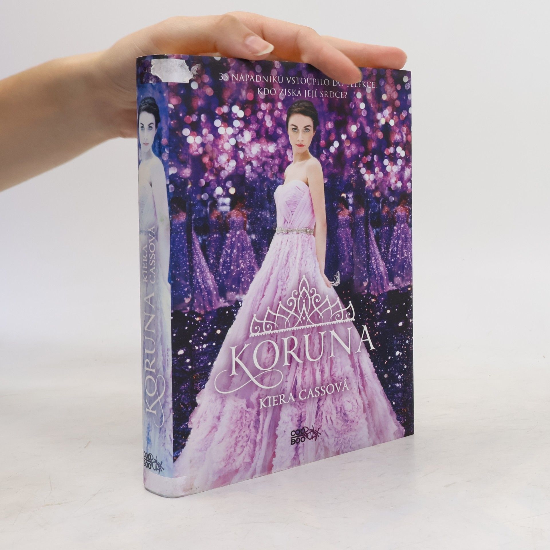 Kiera Cass Koruna