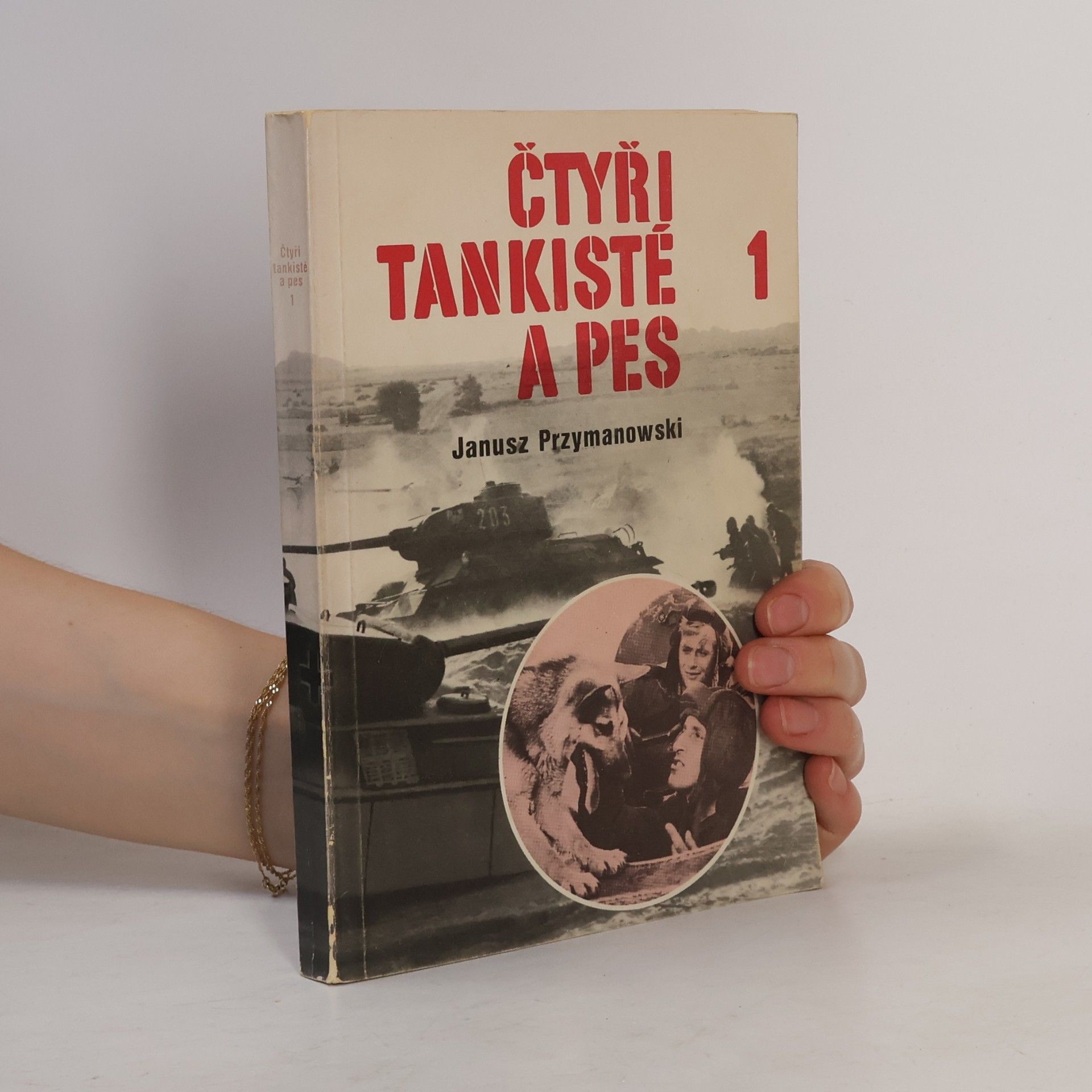 Janusz Przymanowski Čtyři tankisté a pes 1