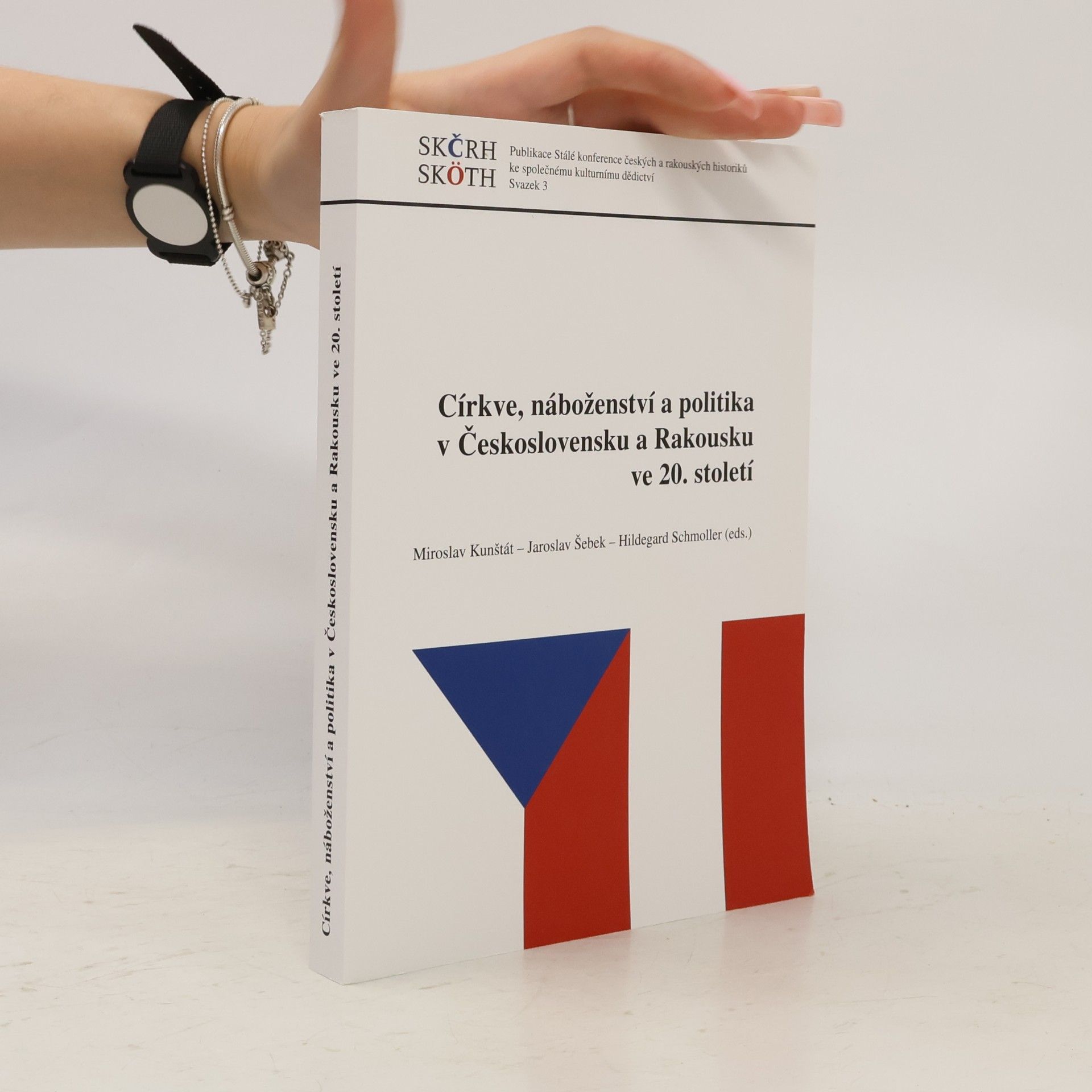 Církve, náboženství a politika v Československu a Rakousku ve 20. století