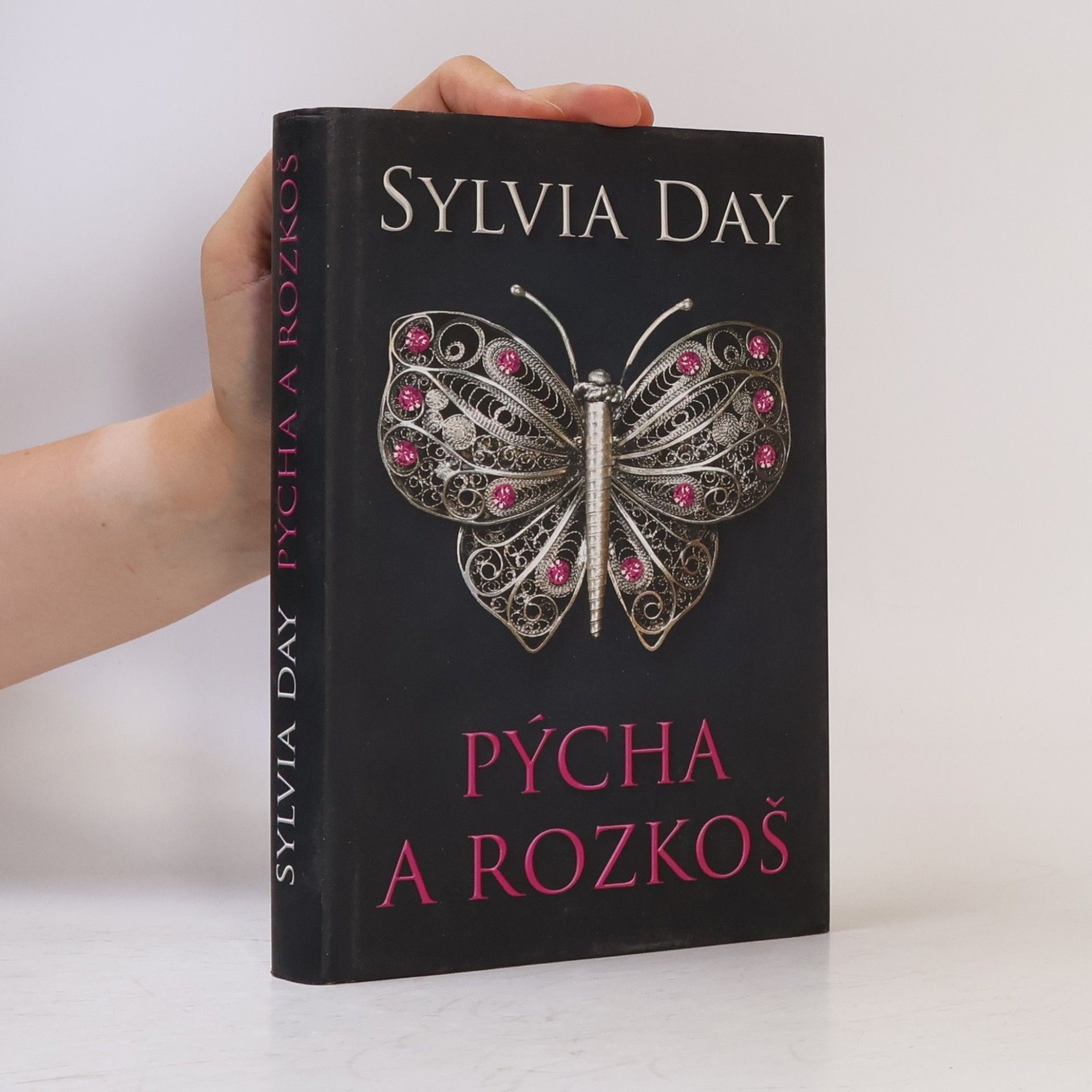 Sylvia Day Pýcha a rozkoš