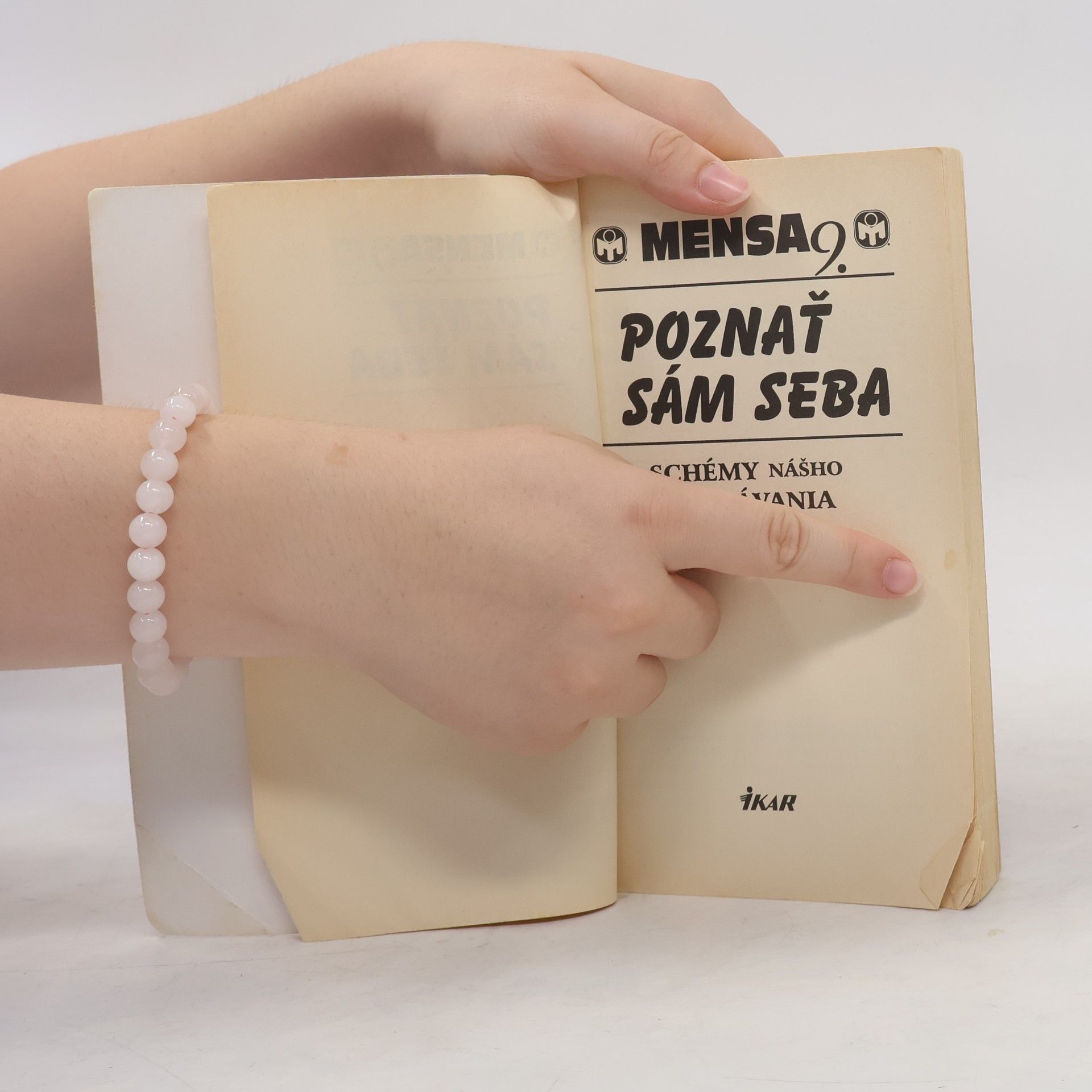 Autorenkollektiv Poznať sám seba