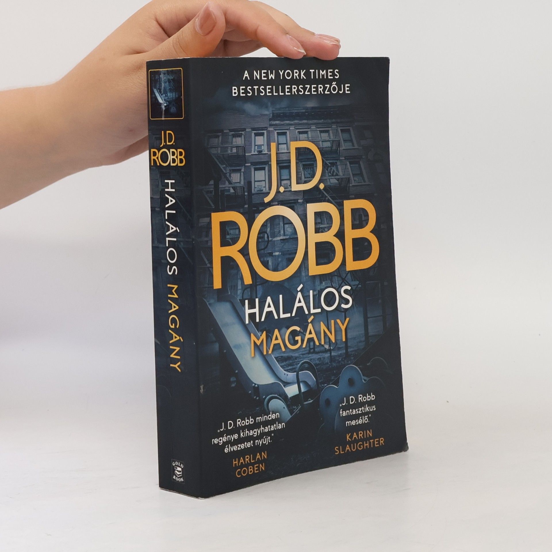 J.D. Robb Halálos magány