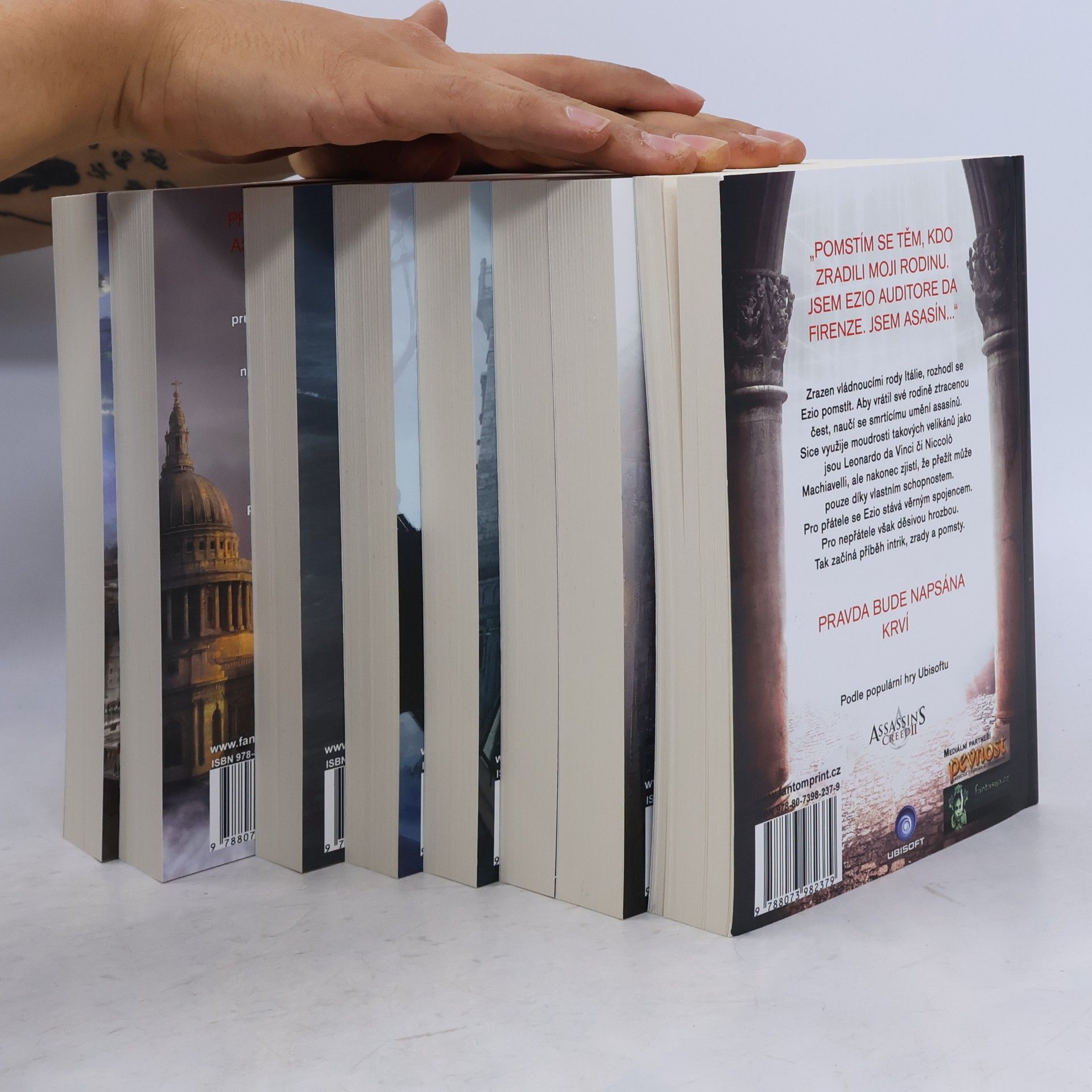 Oliver Bowden Assassin's Creed 1-8. Box