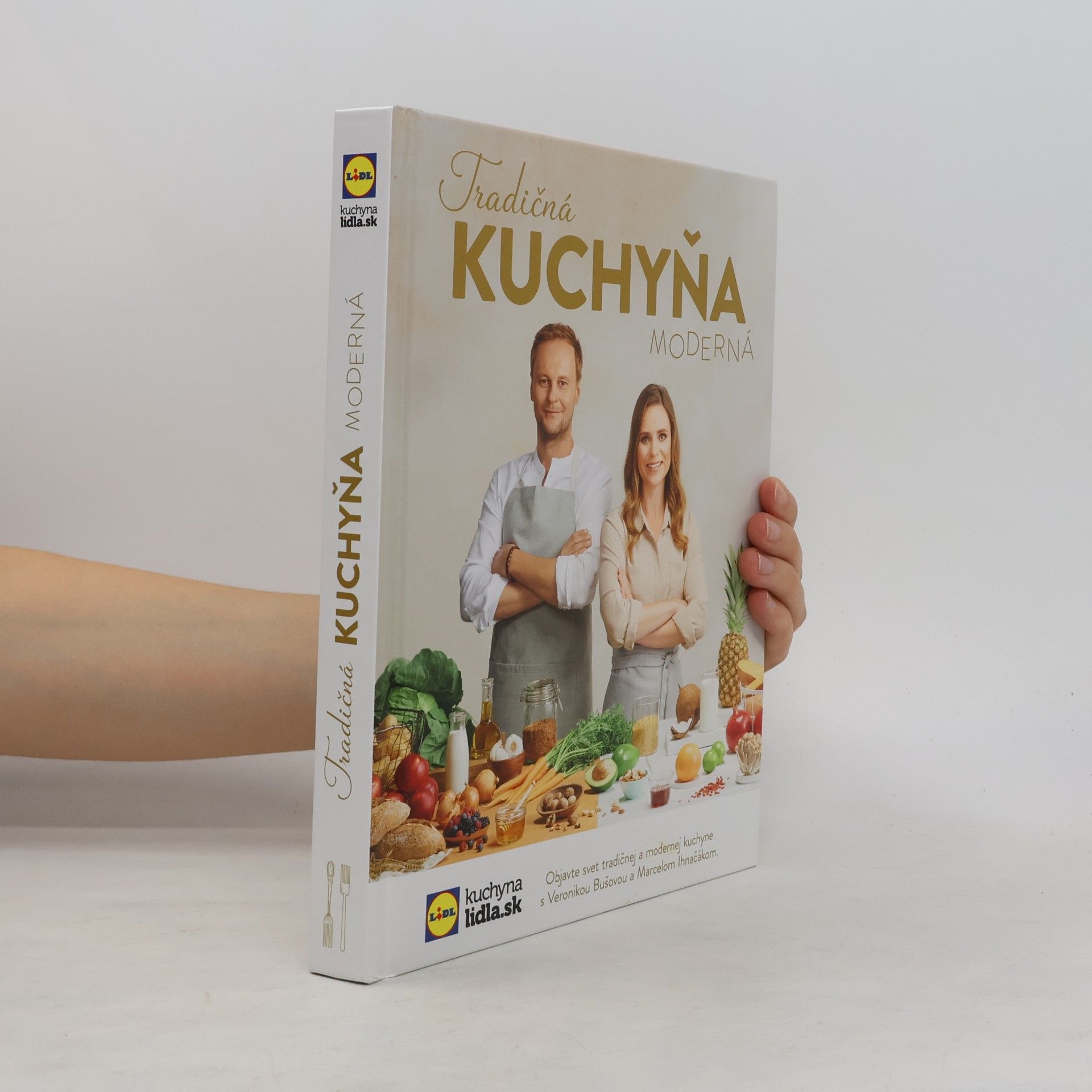 Veronika Bušová Tradičná kuchyňa moderná