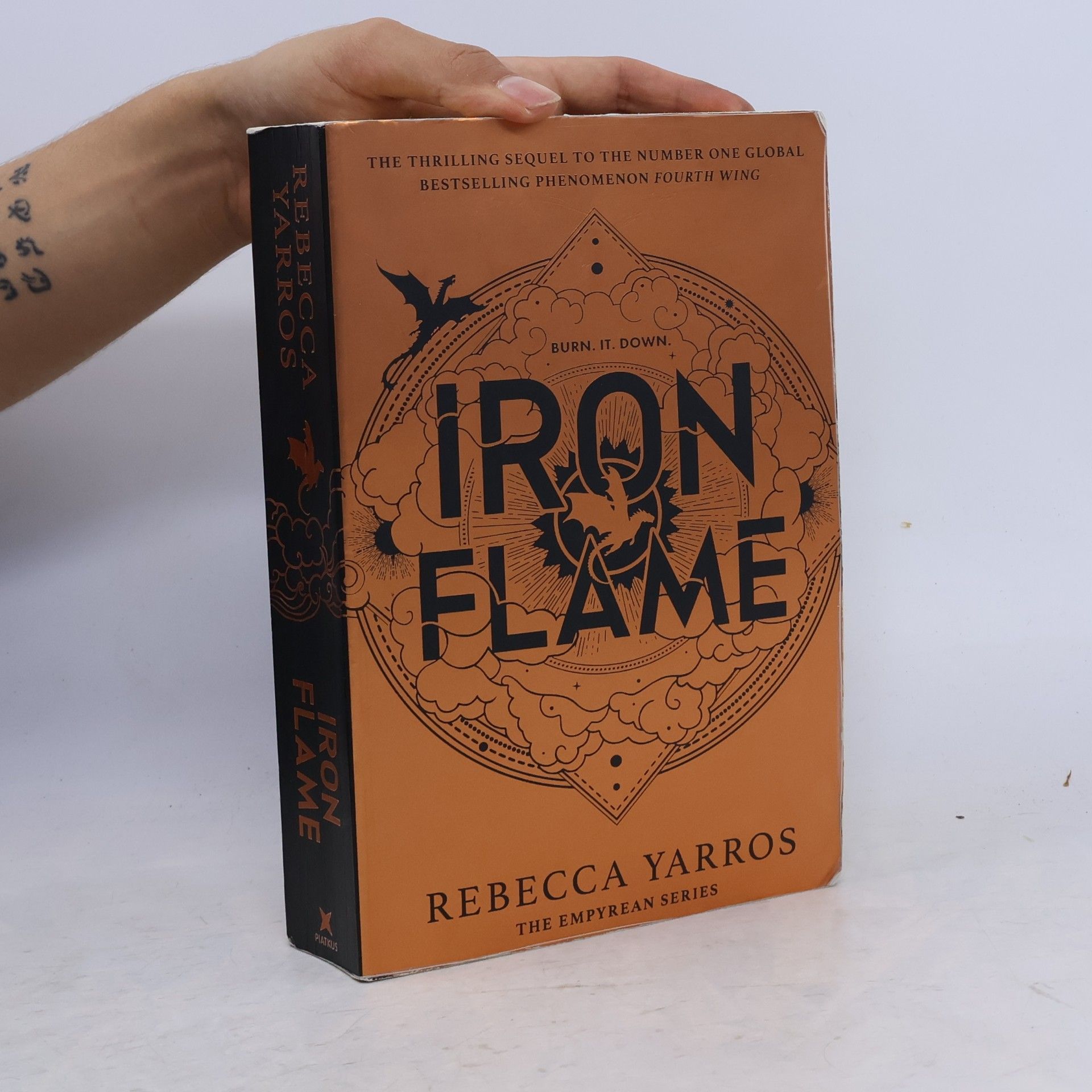 Rebecca Yarros Iron Flame