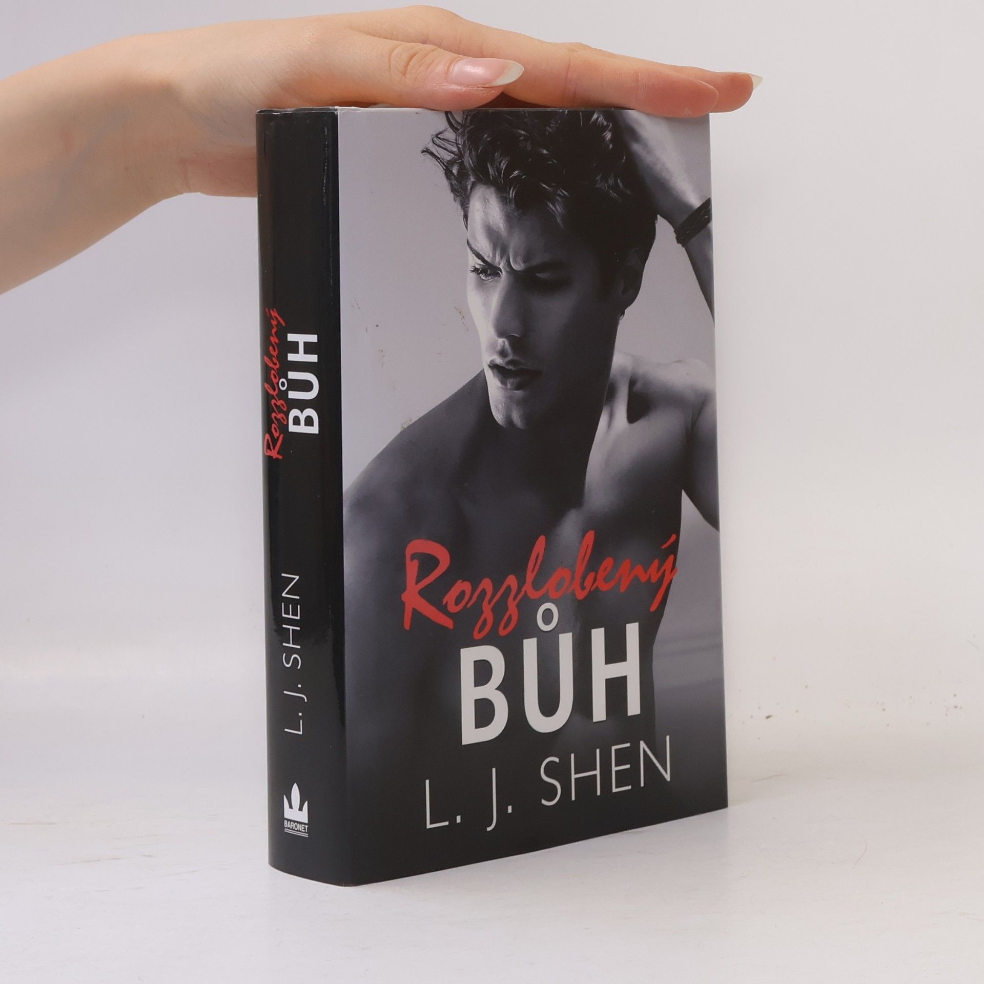 L. J. Shen Rozzlobený Bůh