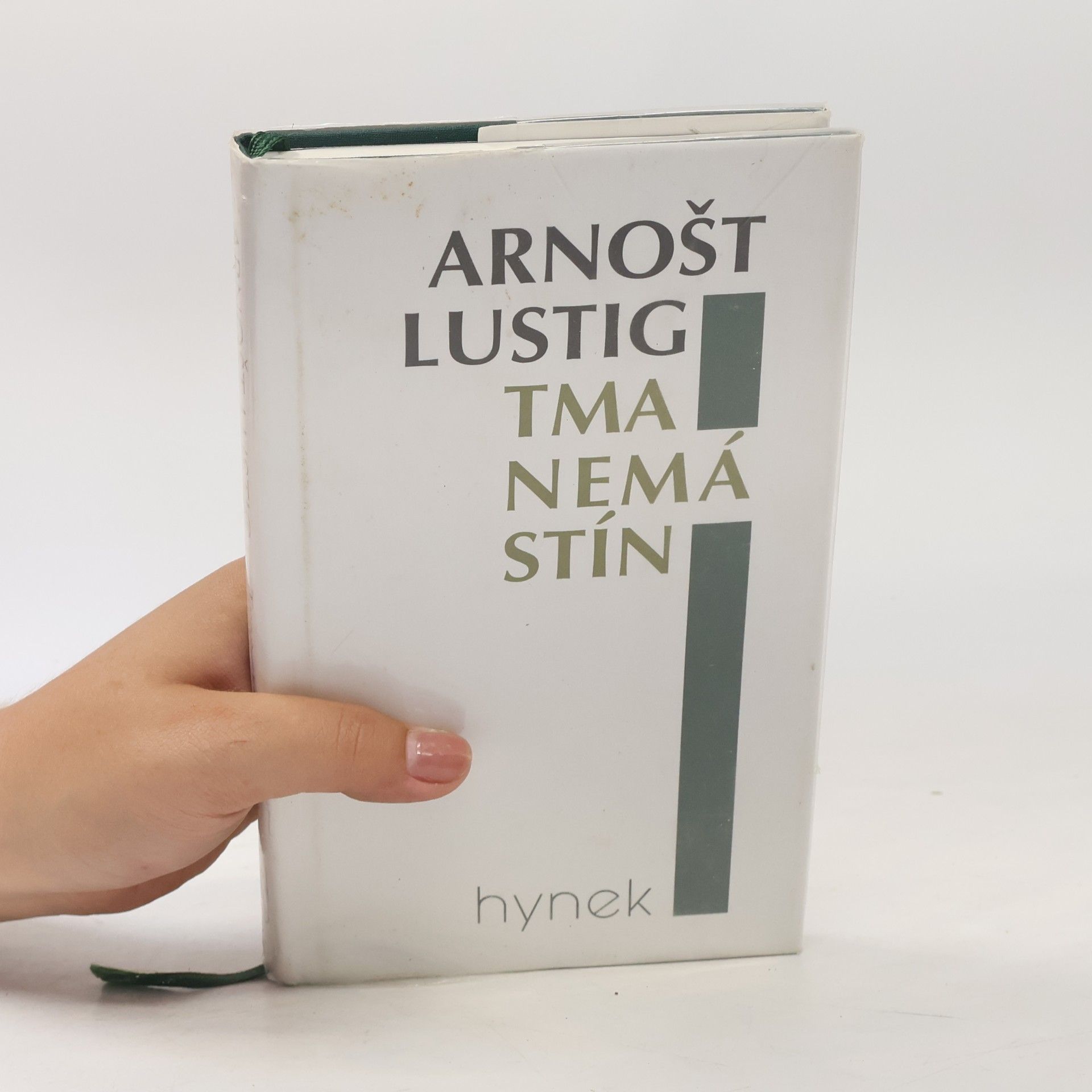 Arnošt Lustig Tma nemá stín : román
