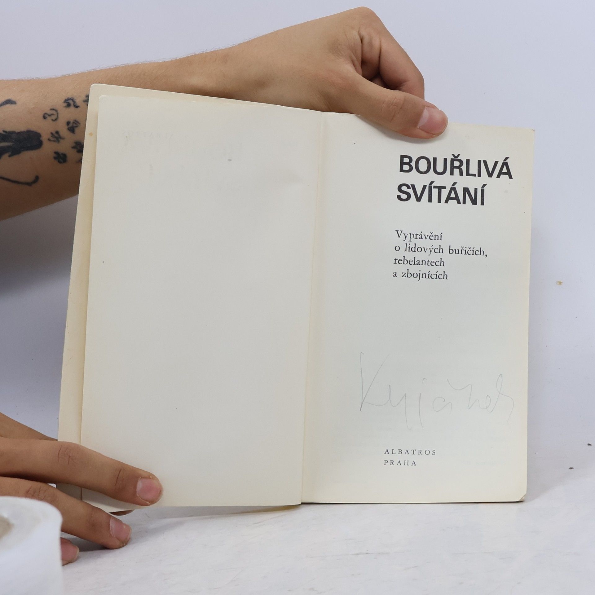 Autorenkollektiv Bouřlivá svítání