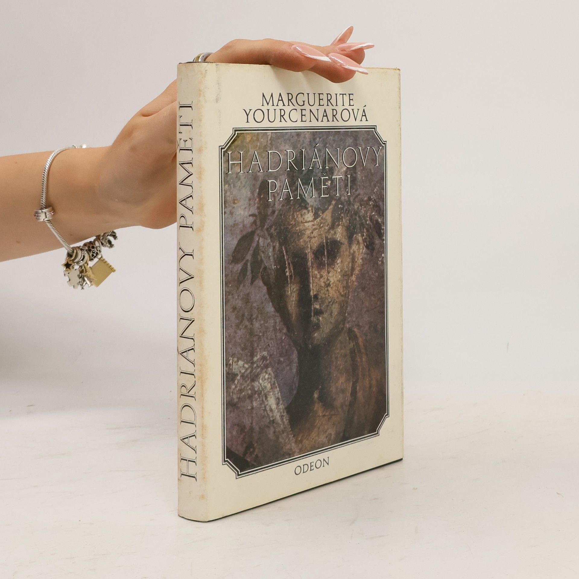Marguerite Yourcenar Hadriánovy paměti