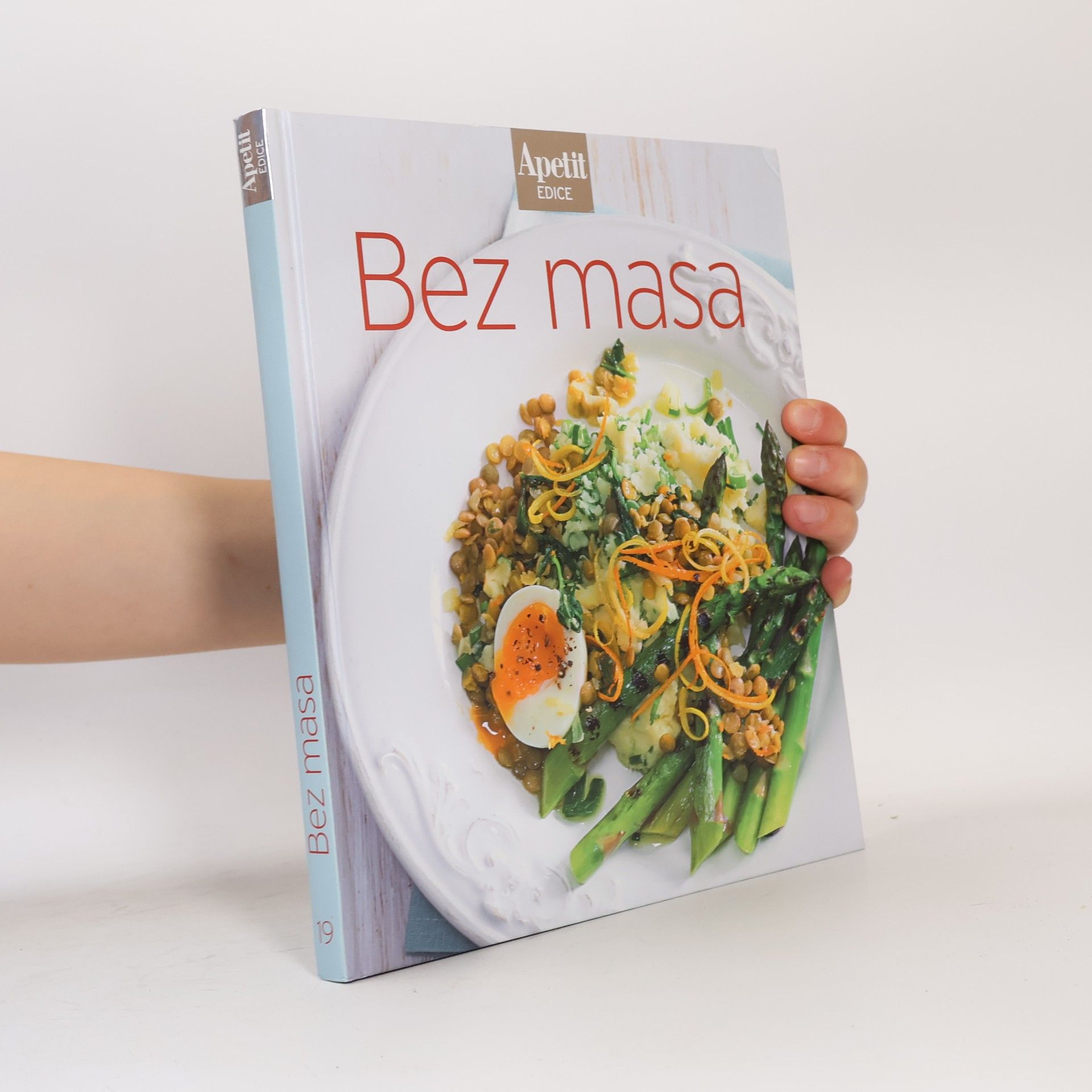 Autores varios Bez masa