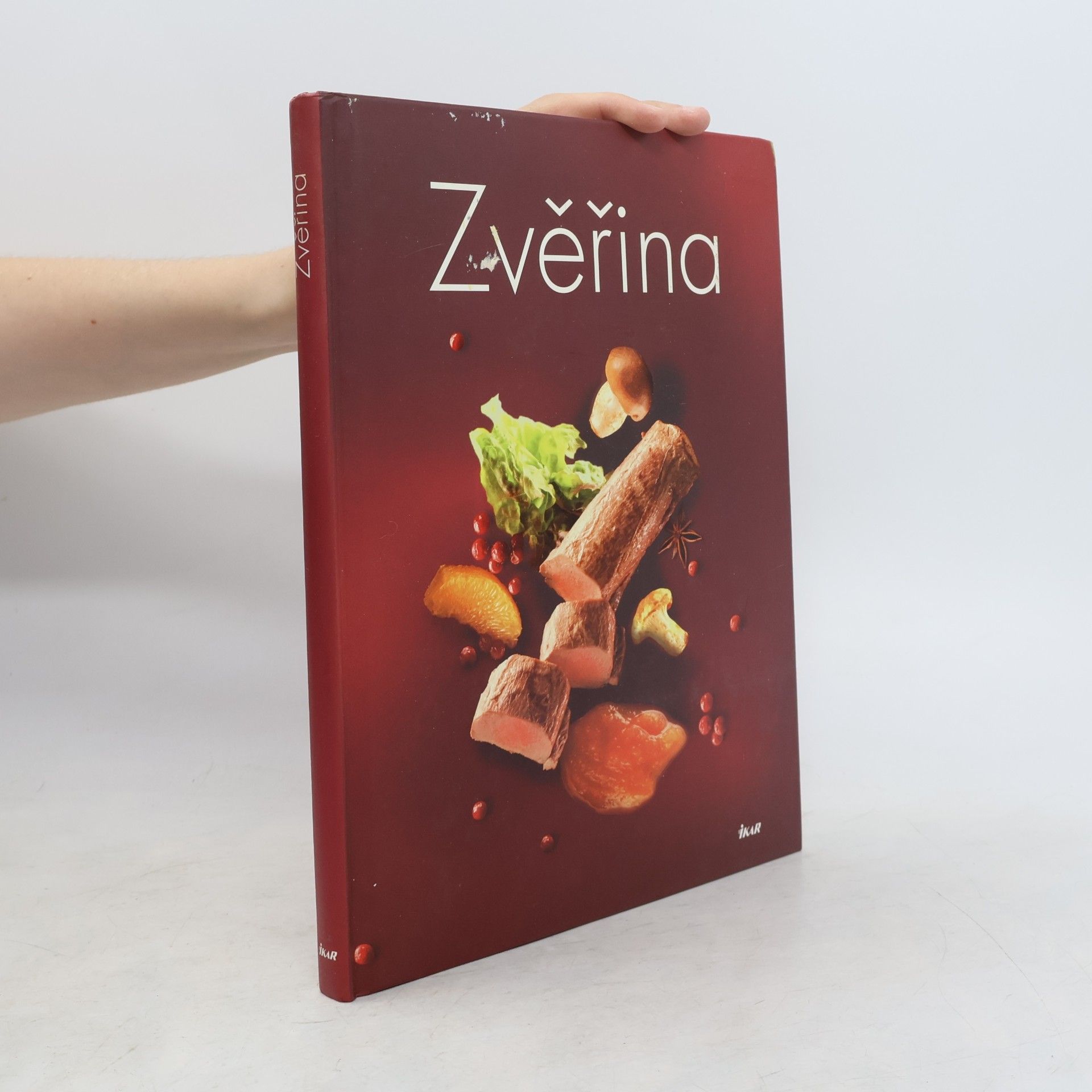 Autores varios Zvěřina