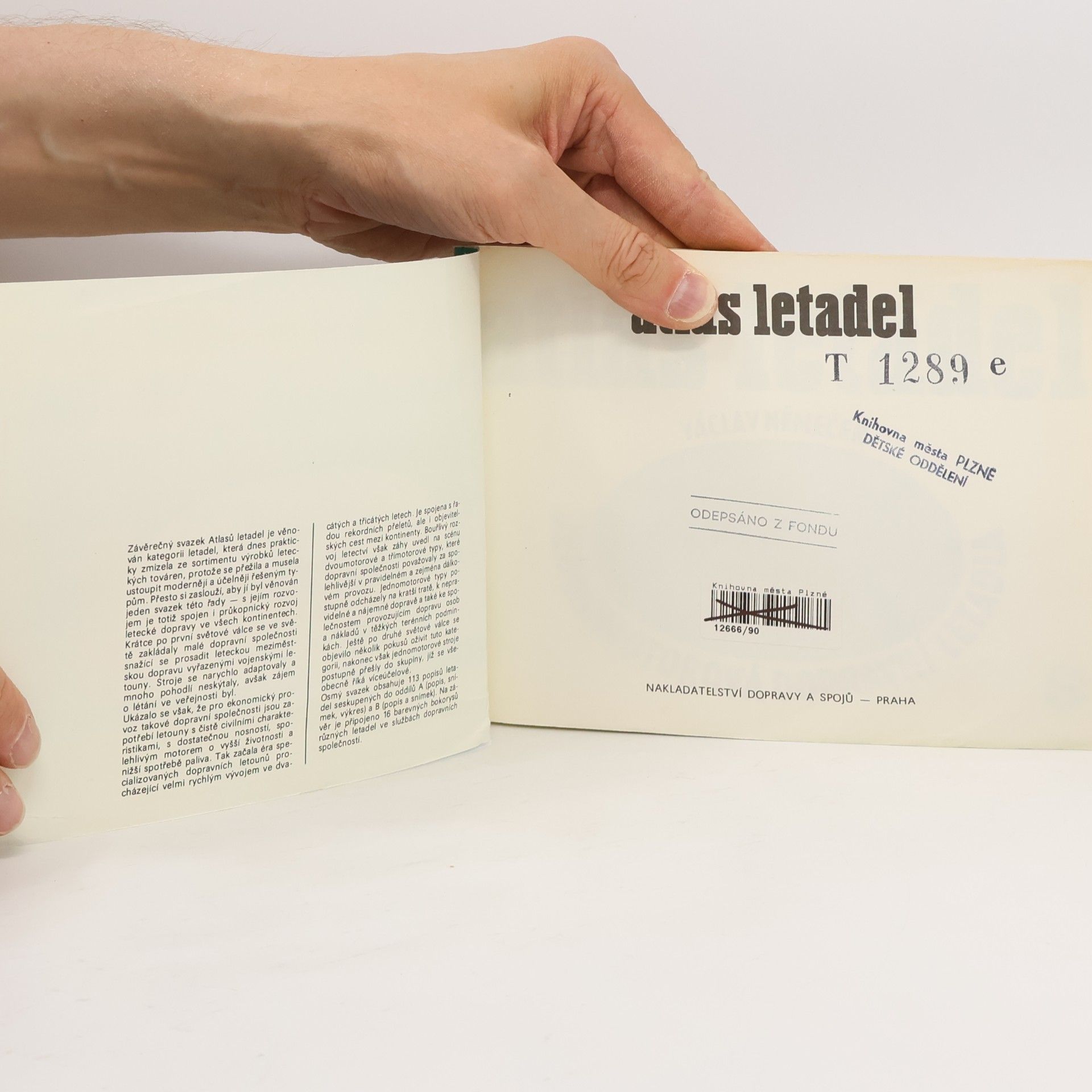 Václav Němeček Atlas letadel. Jednomotorová dopravní letadla