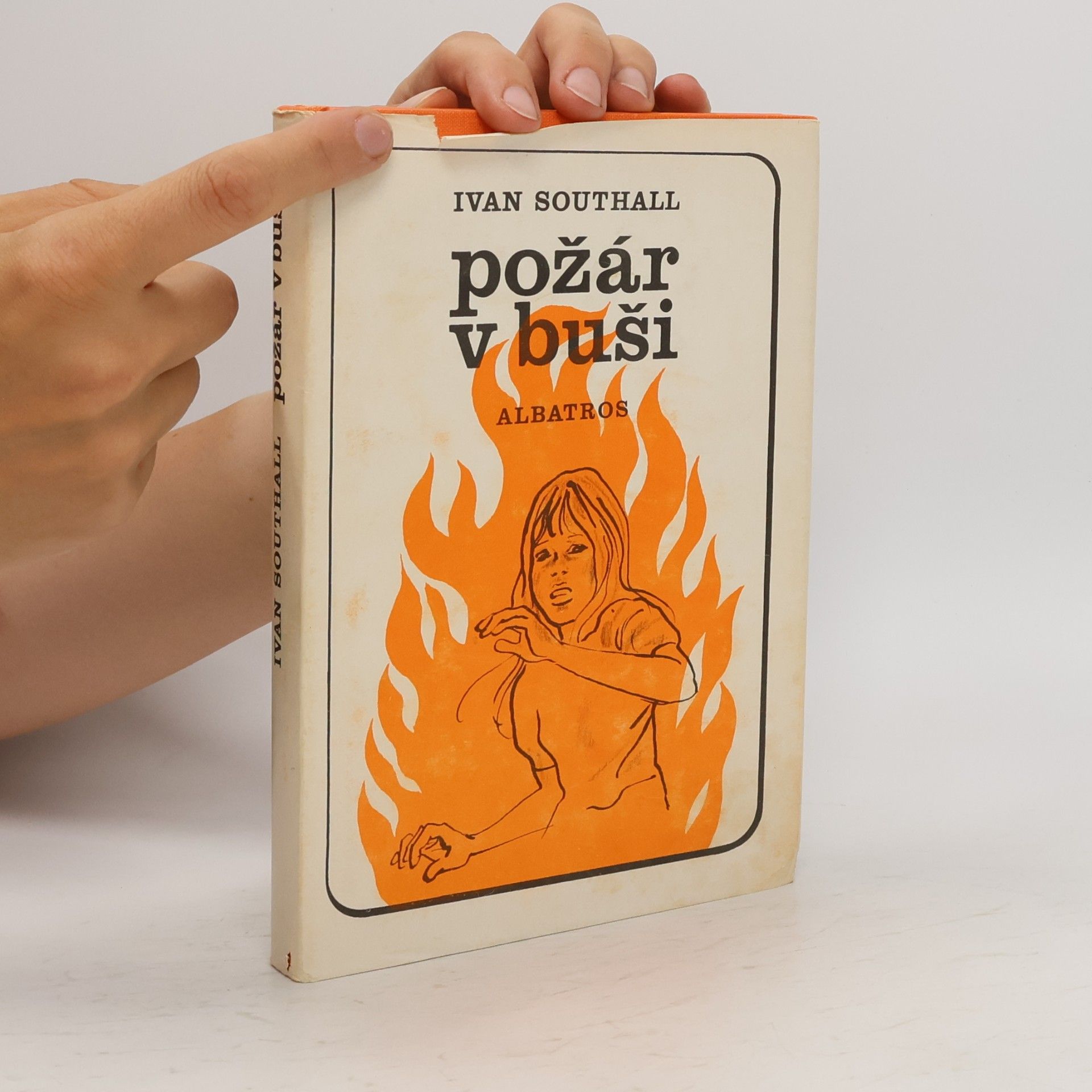 Ivan Southall Požár v buši