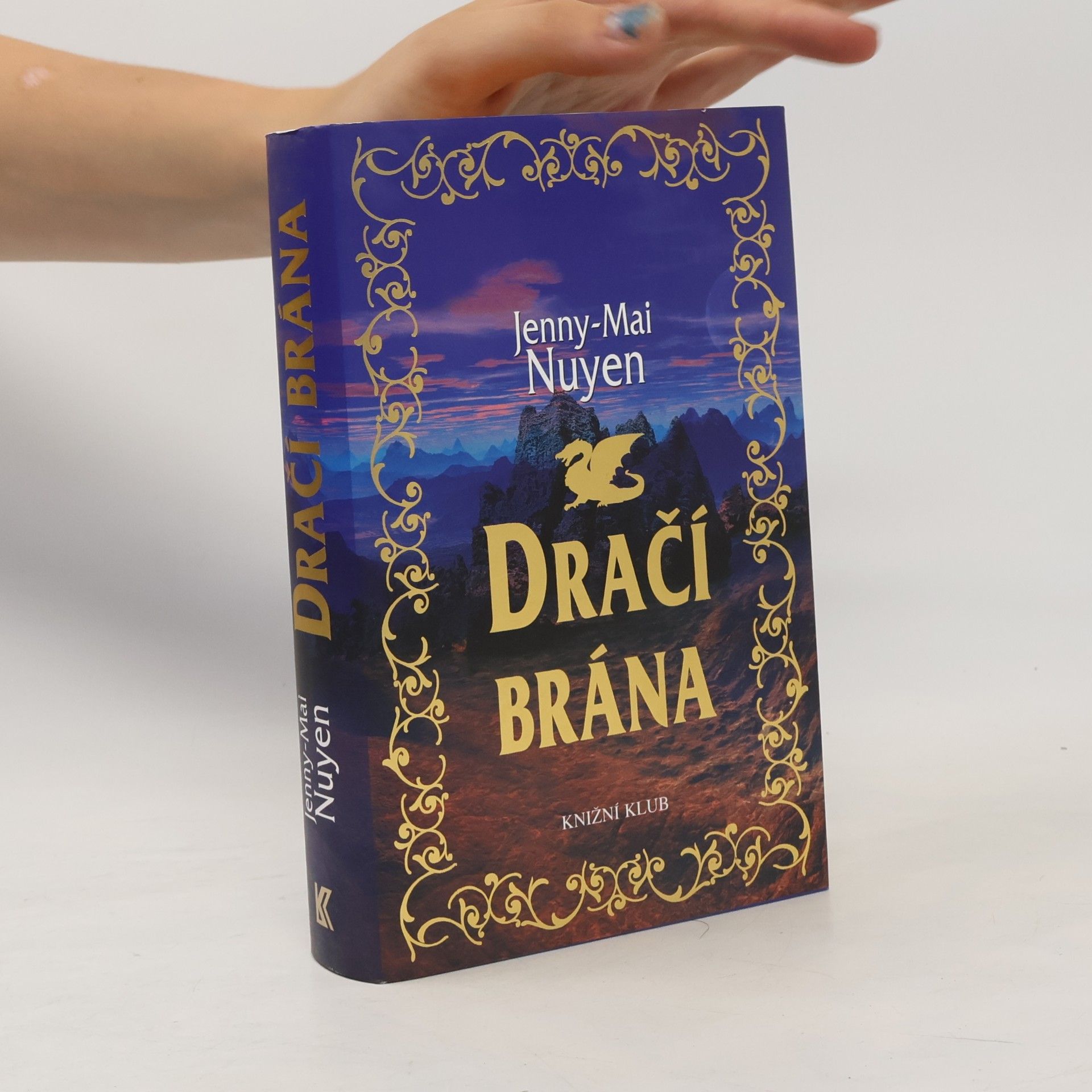 Jenny-Mai Nuyen Dračí brána
