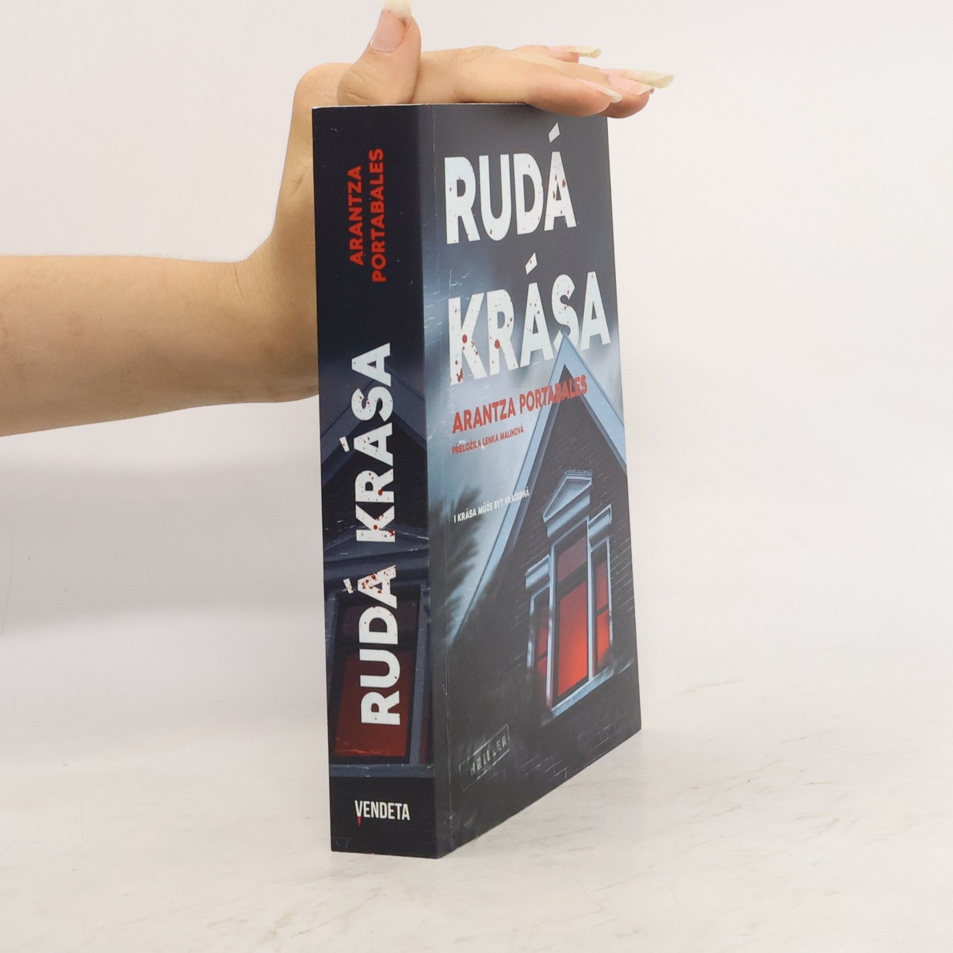 Arantza Portabales Rudá krása