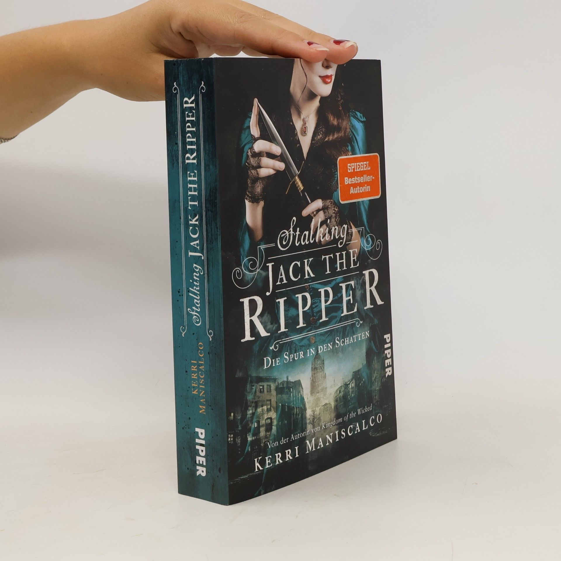 Kerri Maniscalco Stalking Jack the Ripper